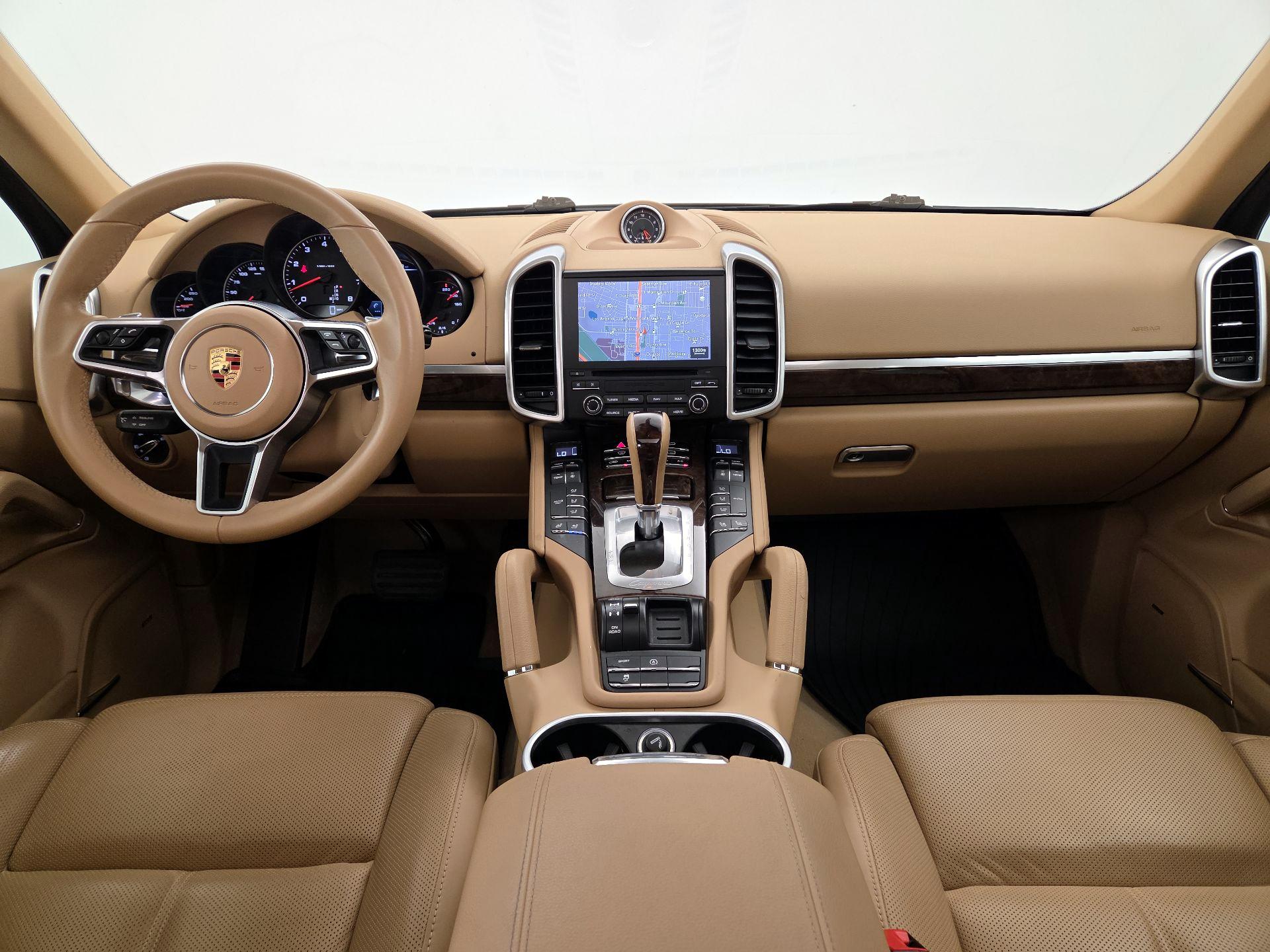 Thumbnail: 2017 Porsche Cayenne - 9