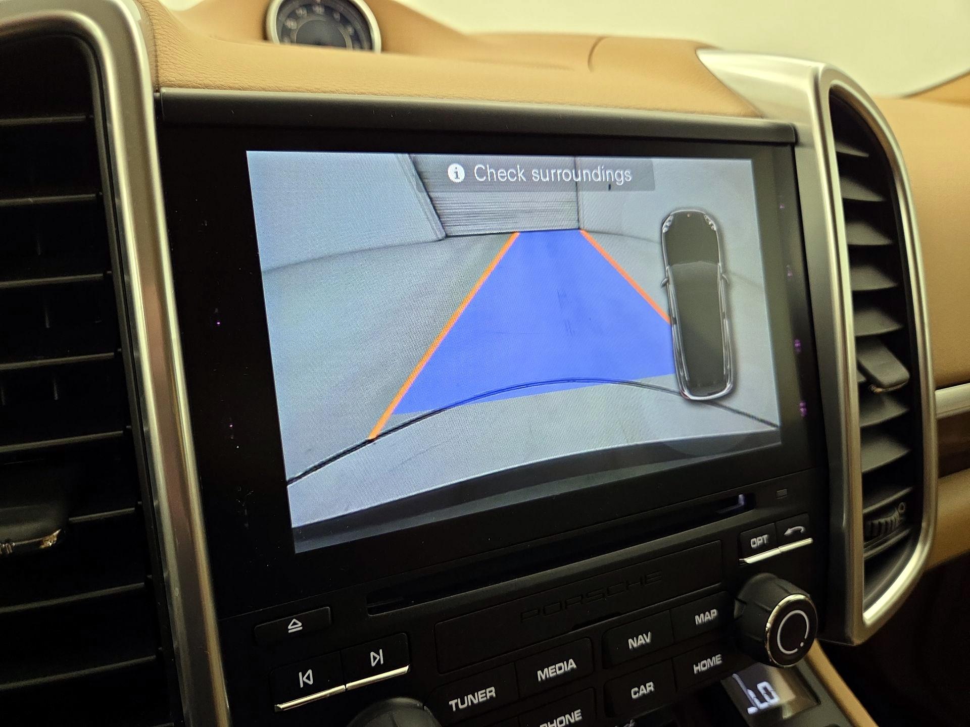 Thumbnail: 2017 Porsche Cayenne - 15