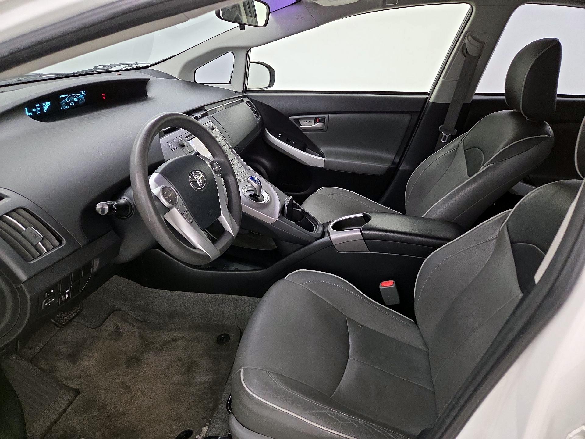 Thumbnail: 2014 Toyota Prius - 11