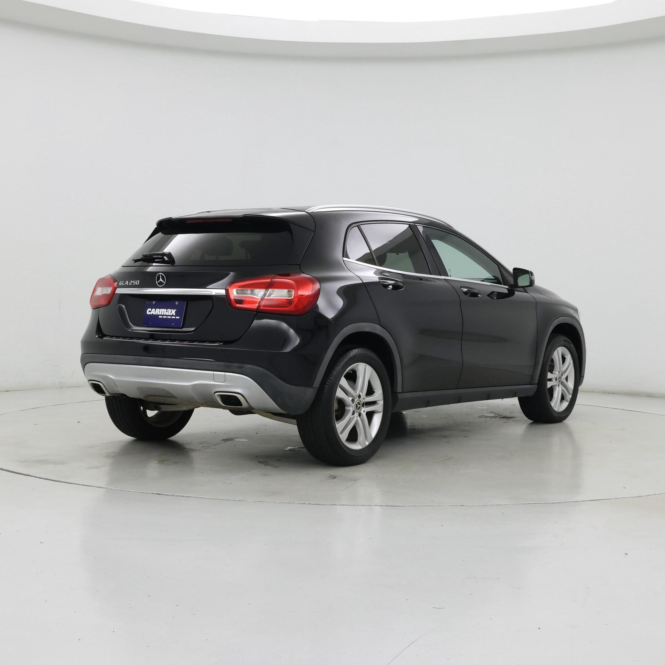 Thumbnail: 2015 Mercedes-Benz GLA - 8