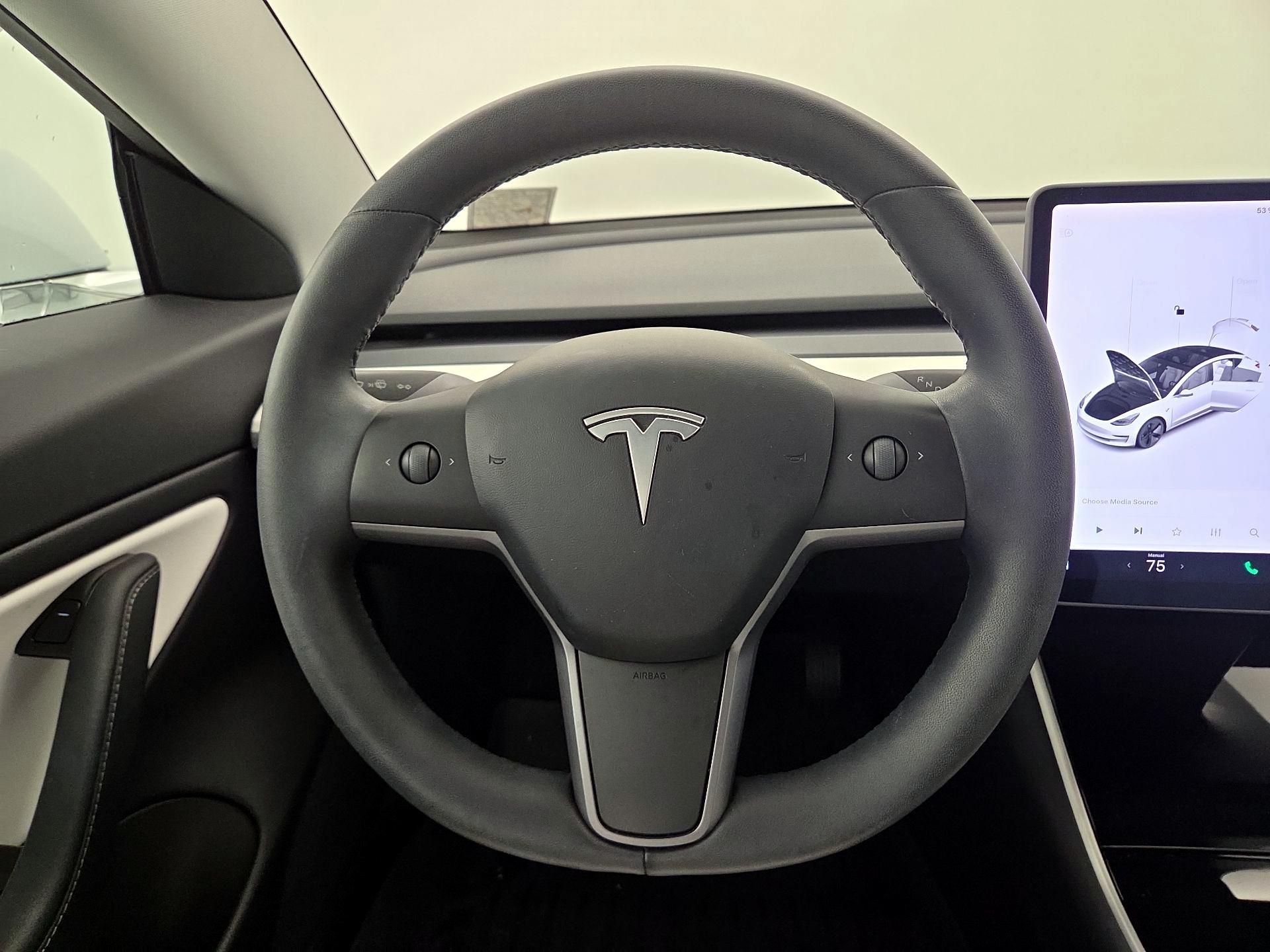 Thumbnail: 2020 Tesla Model 3 - 10