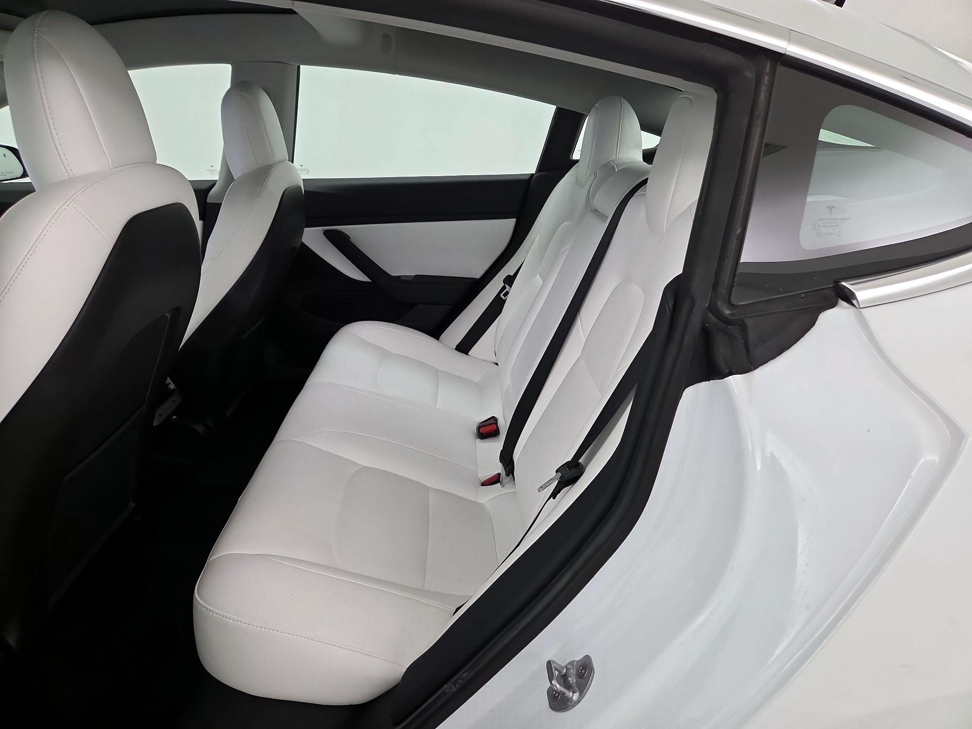 Thumbnail: 2020 Tesla Model 3 - 18