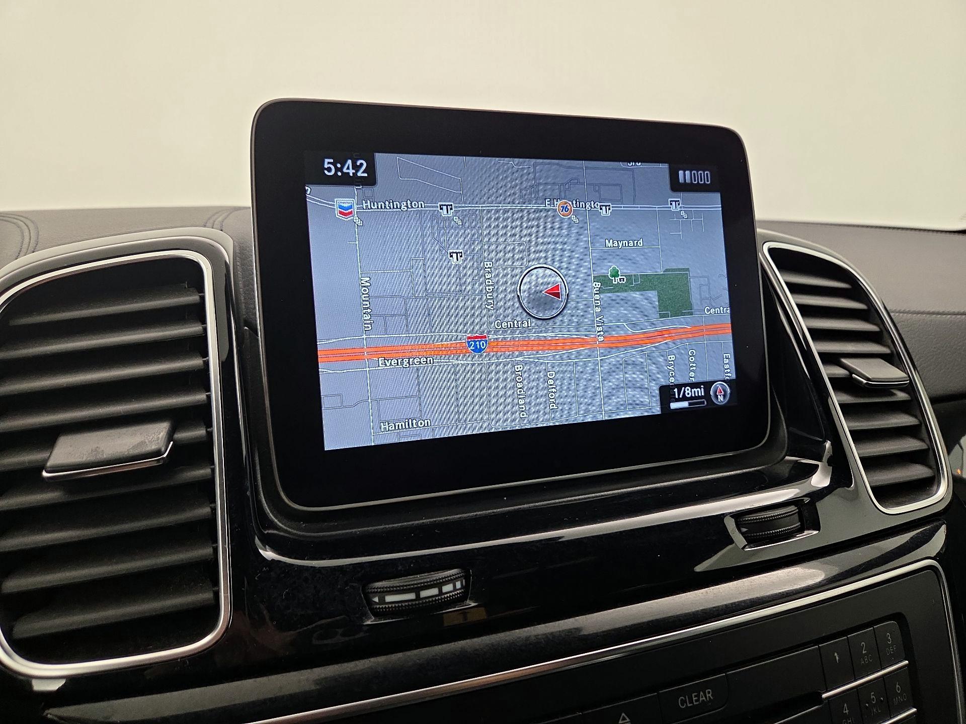 Thumbnail: 2019 Mercedes-Benz GLS - 14