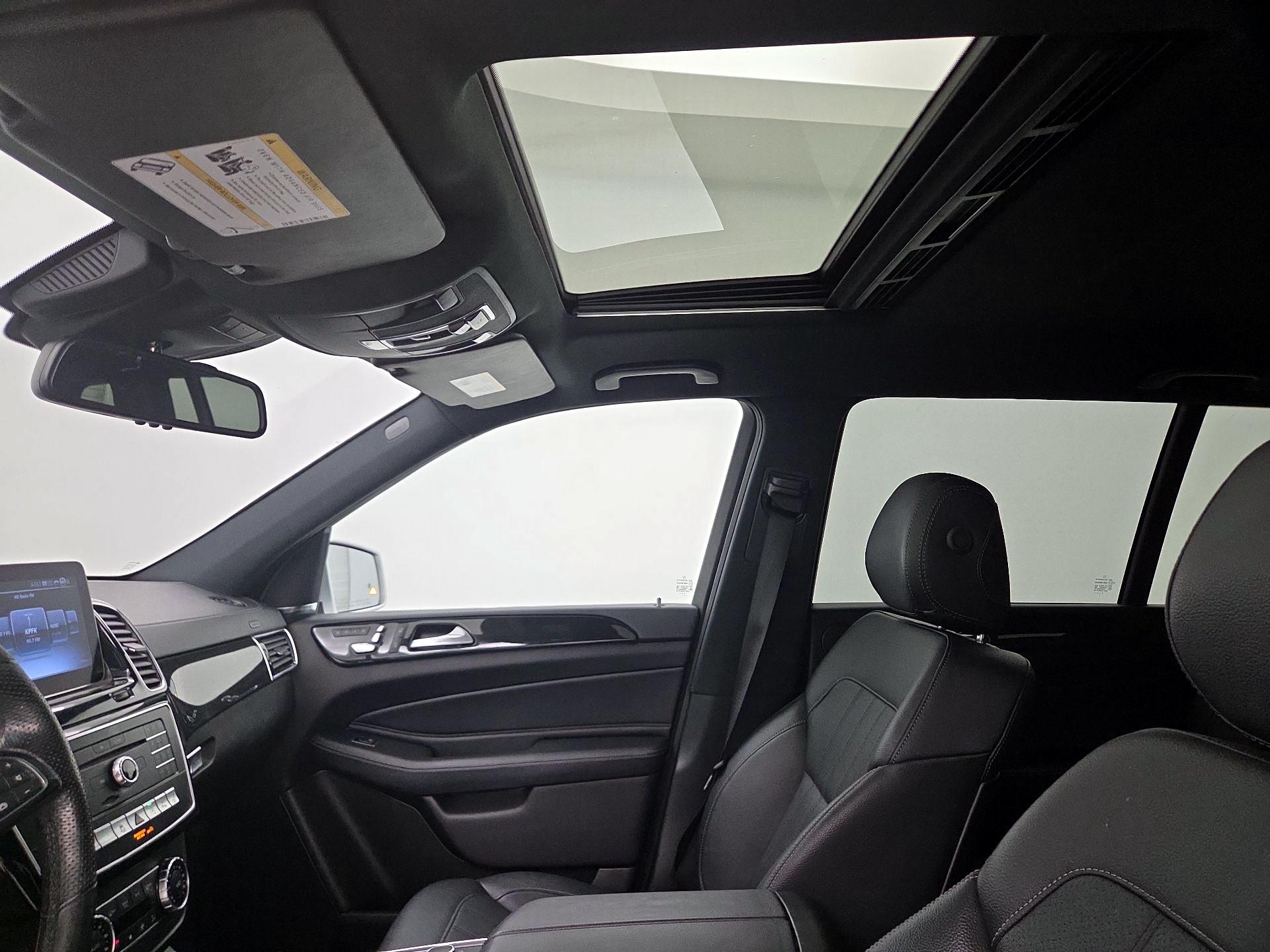 Thumbnail: 2019 Mercedes-Benz GLS - 19