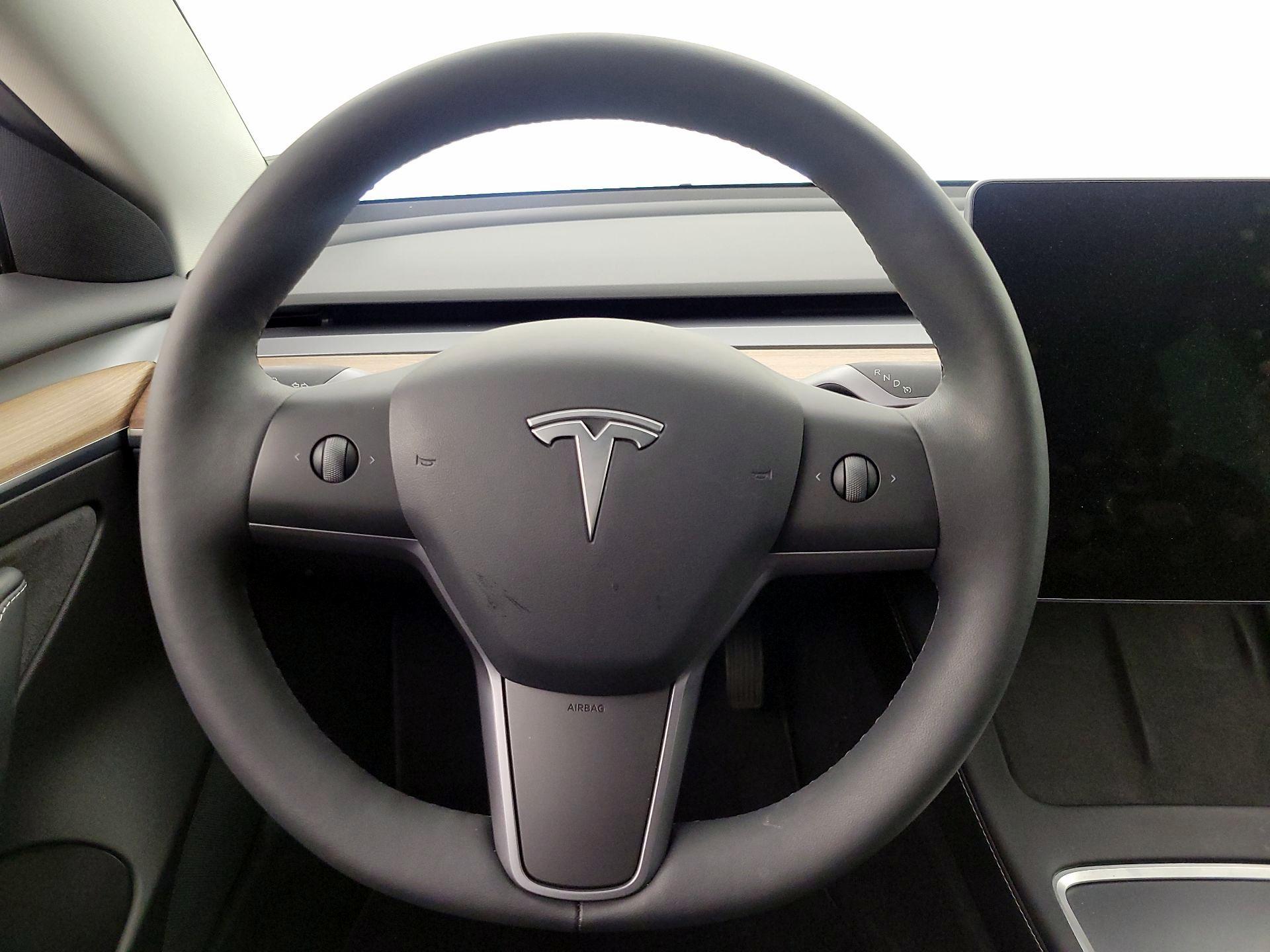 Thumbnail: 2022 Tesla Model 3 - 10