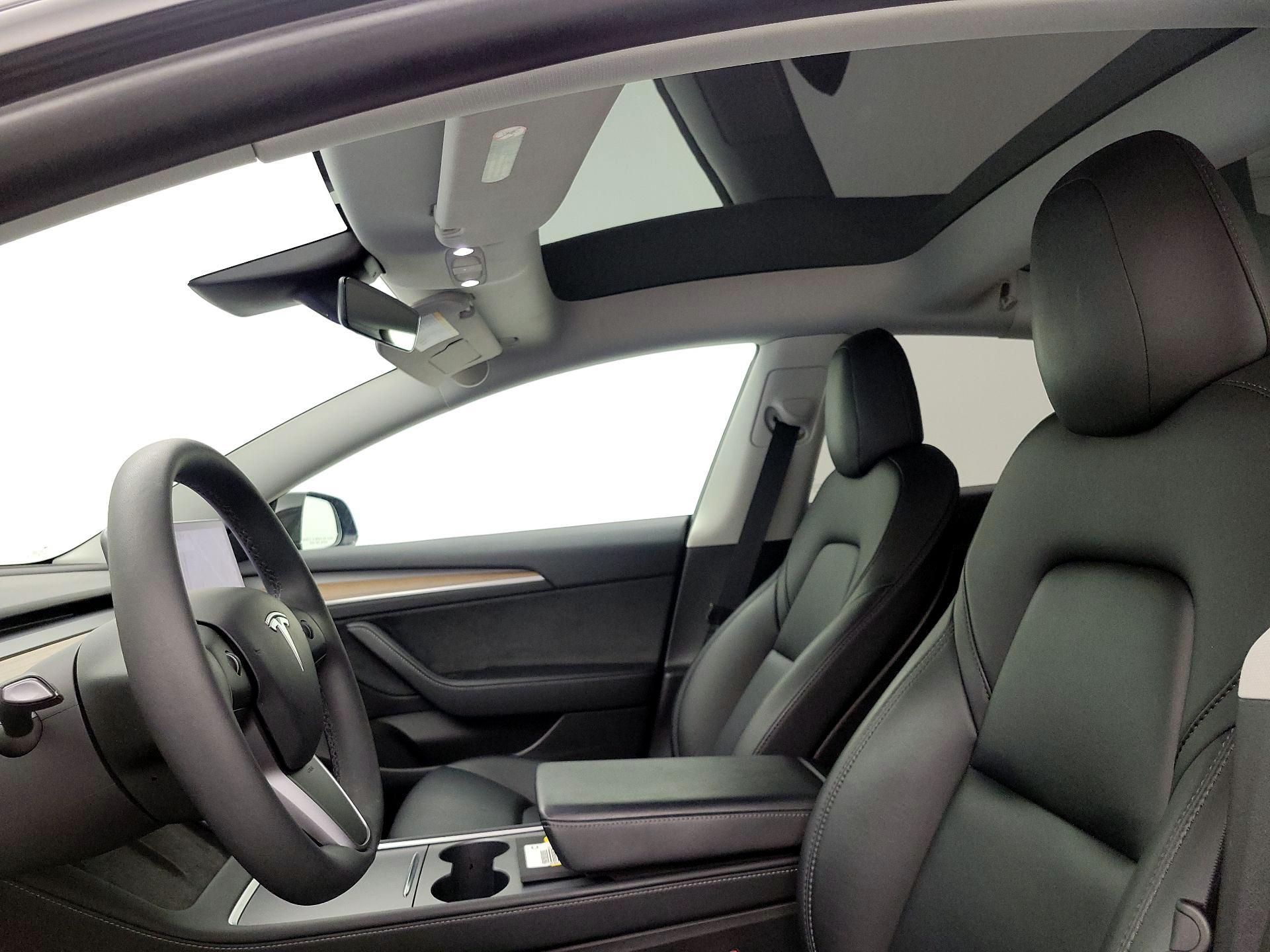 Thumbnail: 2022 Tesla Model 3 - 18