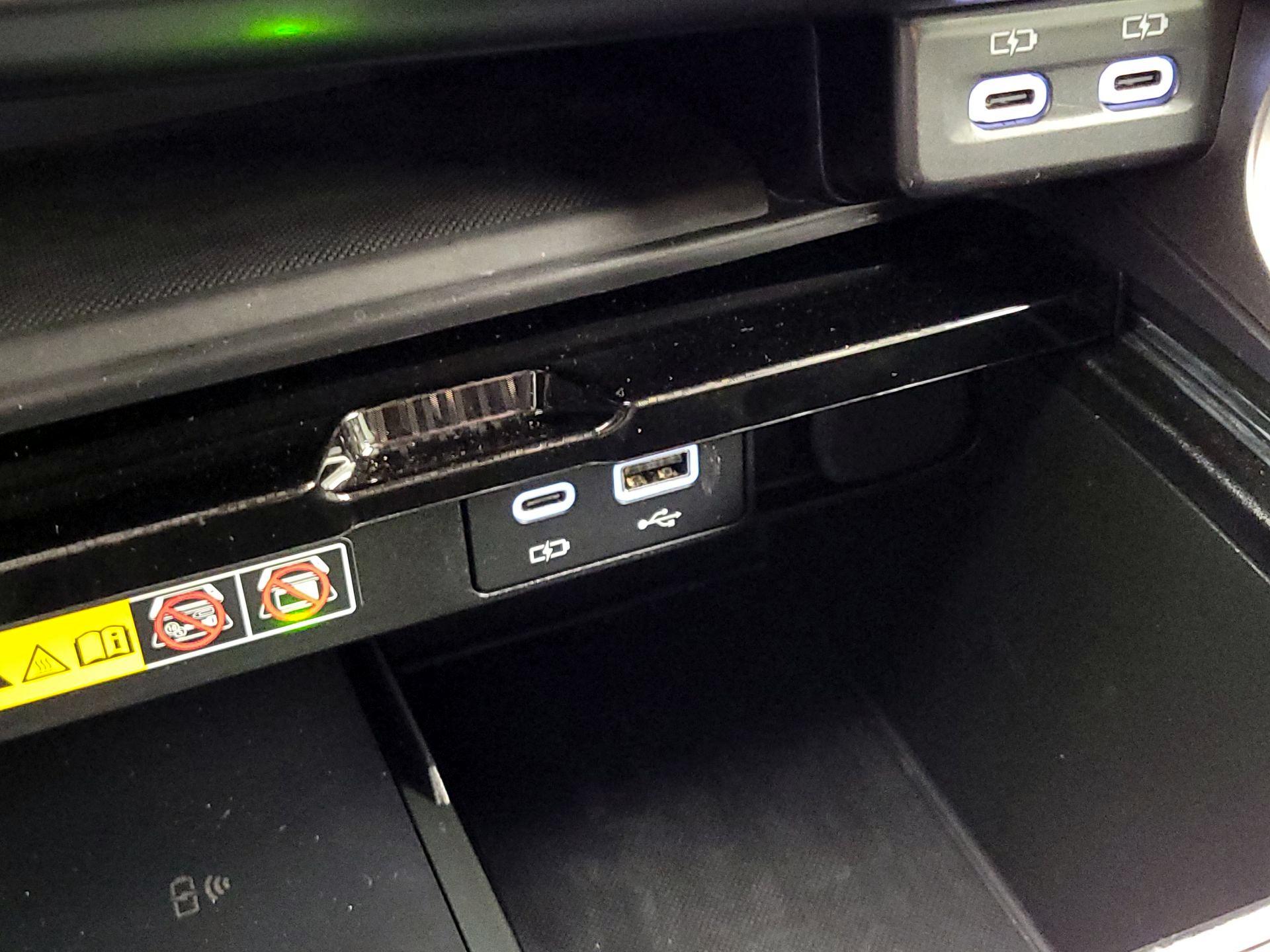 Thumbnail: 2024 Lexus RX - 18