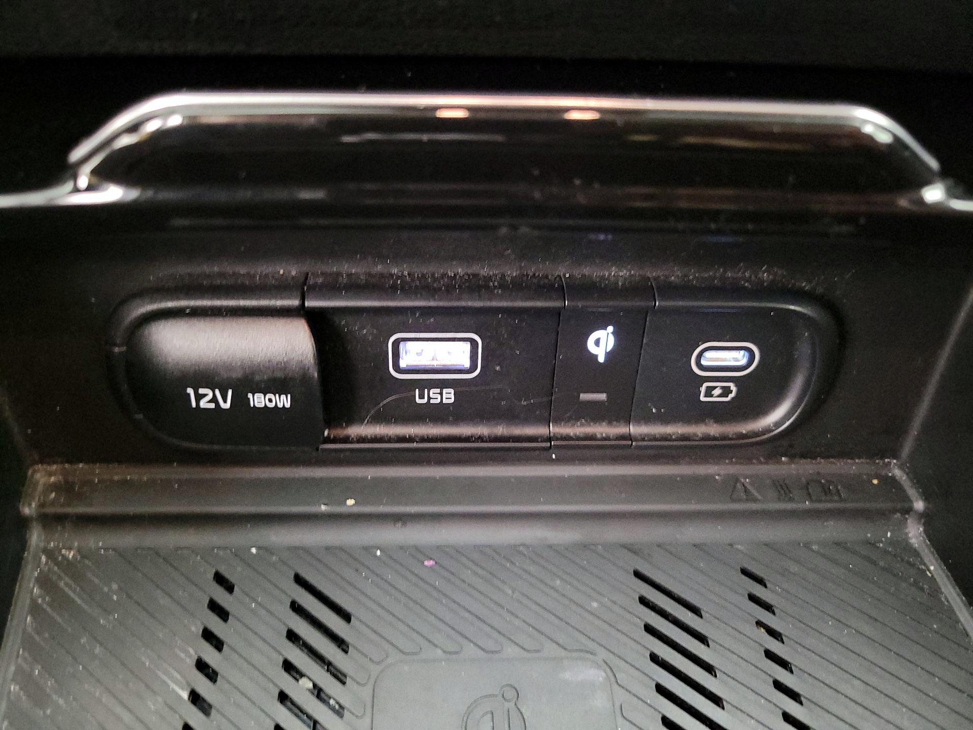 Thumbnail: 2023 Kia Sportage - 19