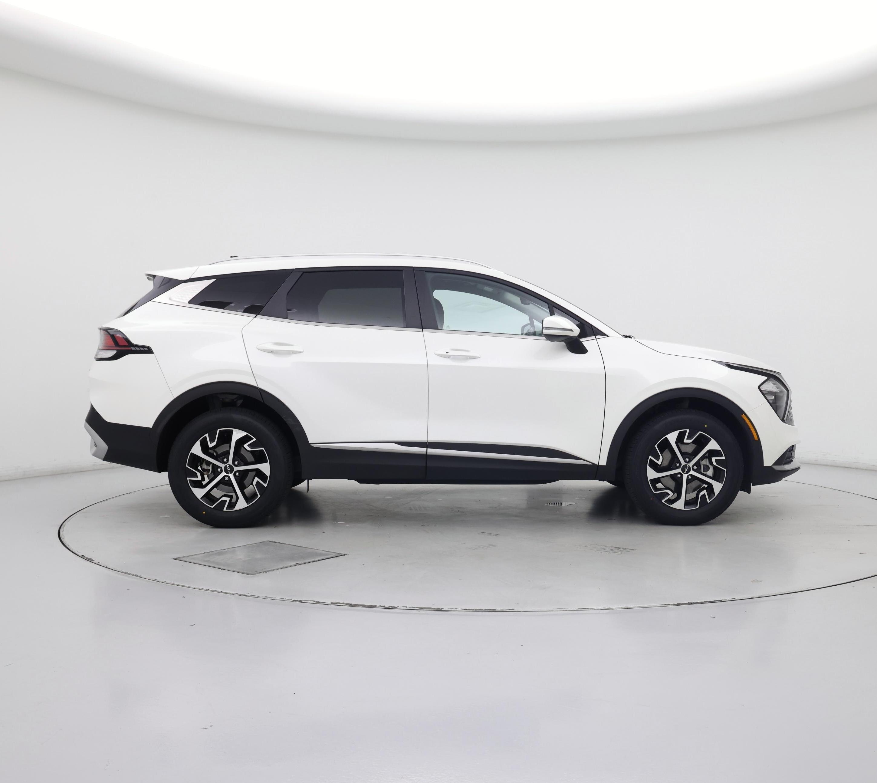 Thumbnail: 2023 Kia Sportage - 7