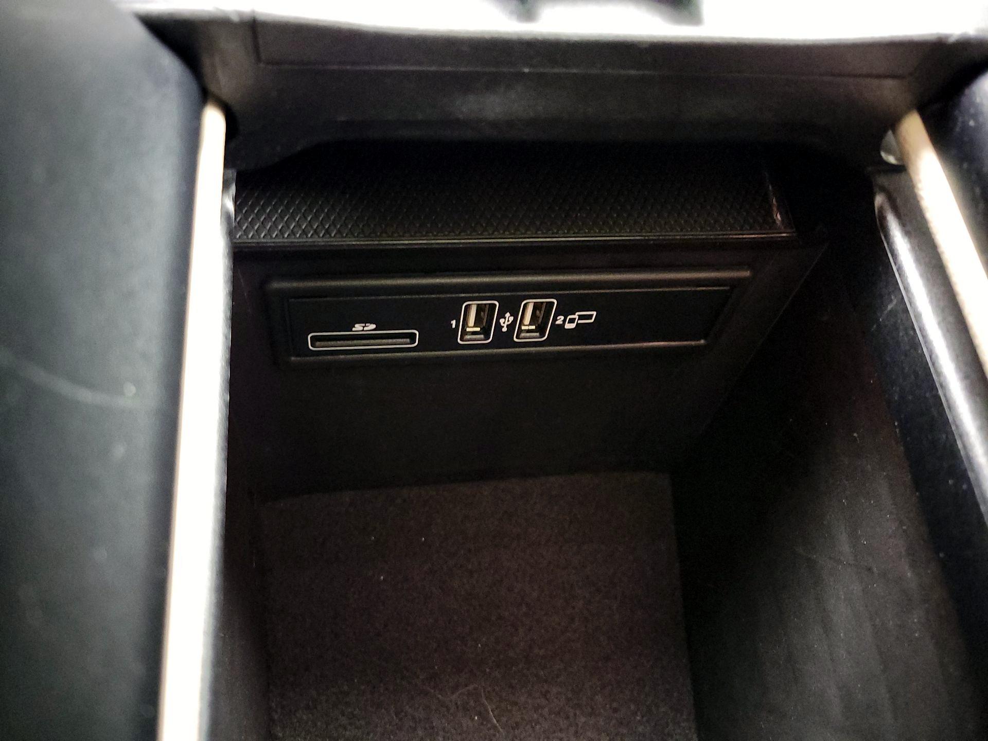 Thumbnail: 2019 Mercedes-Benz GLC - 18