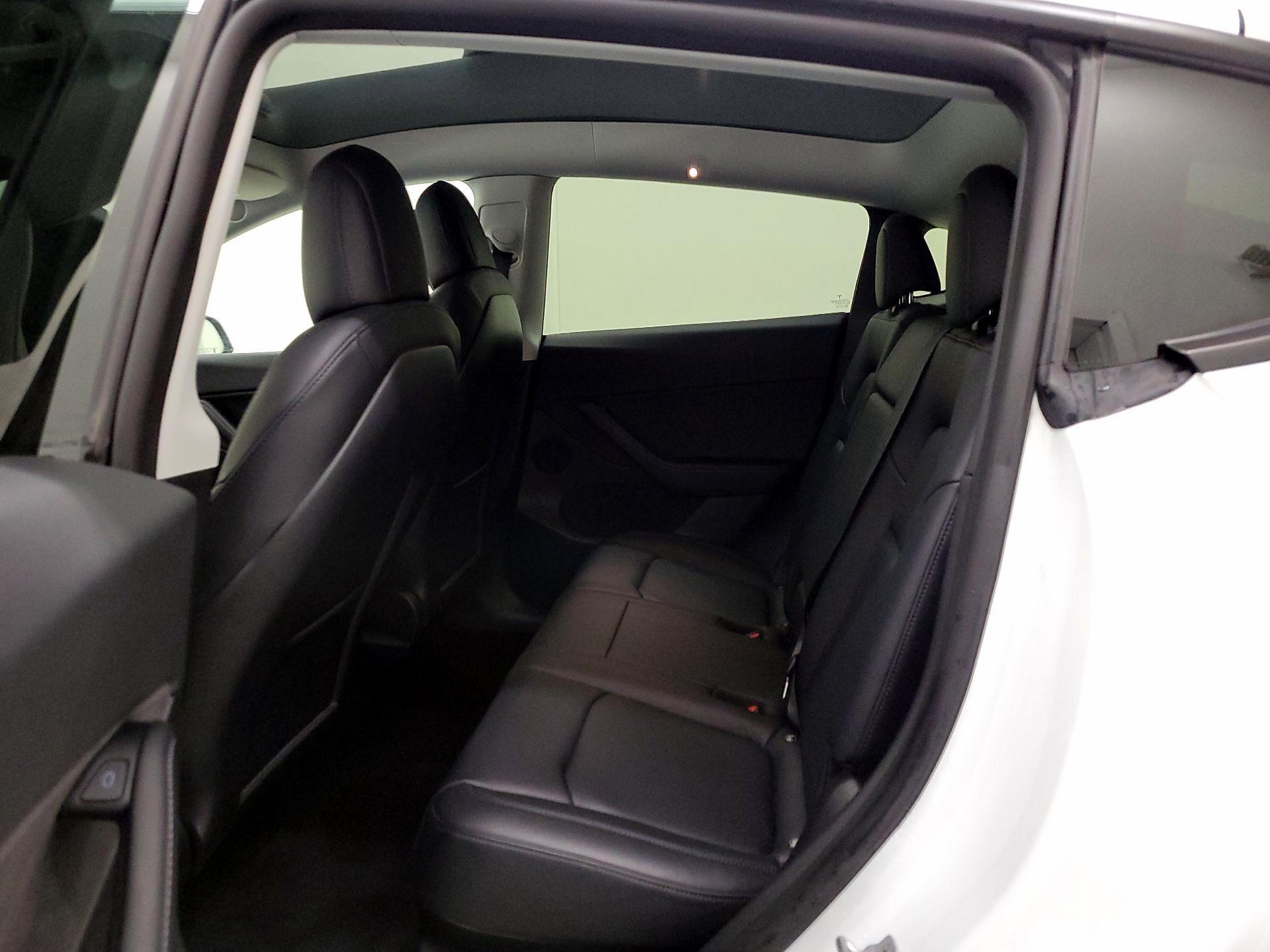 Thumbnail: 2022 Tesla Model Y - 18