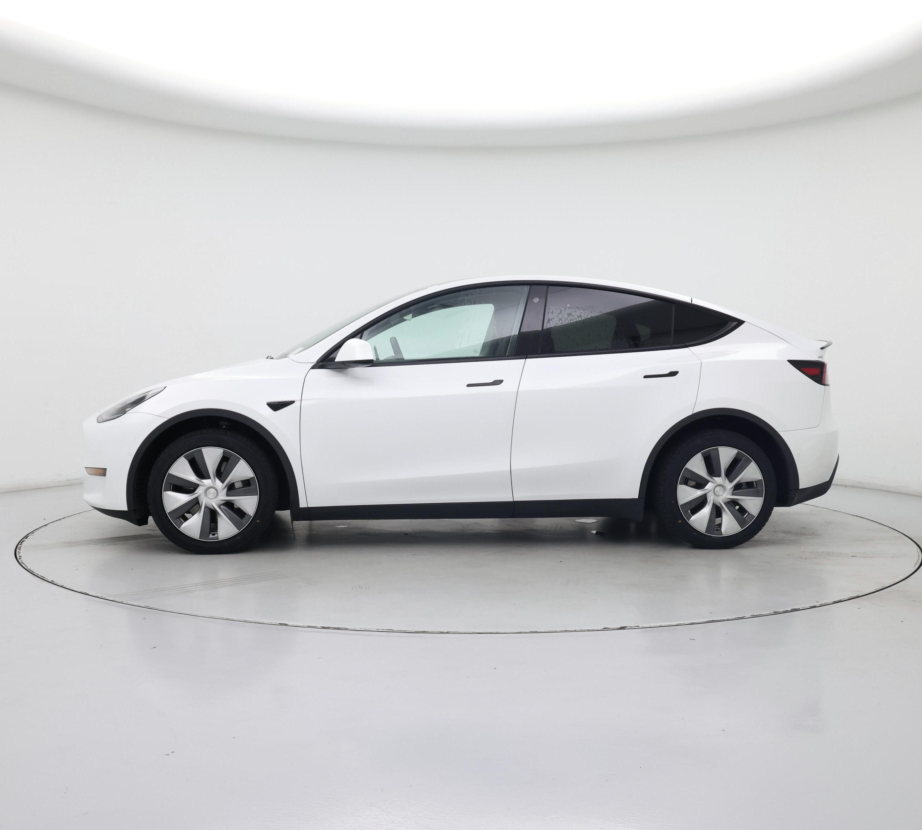 Thumbnail: 2022 Tesla Model Y - 3