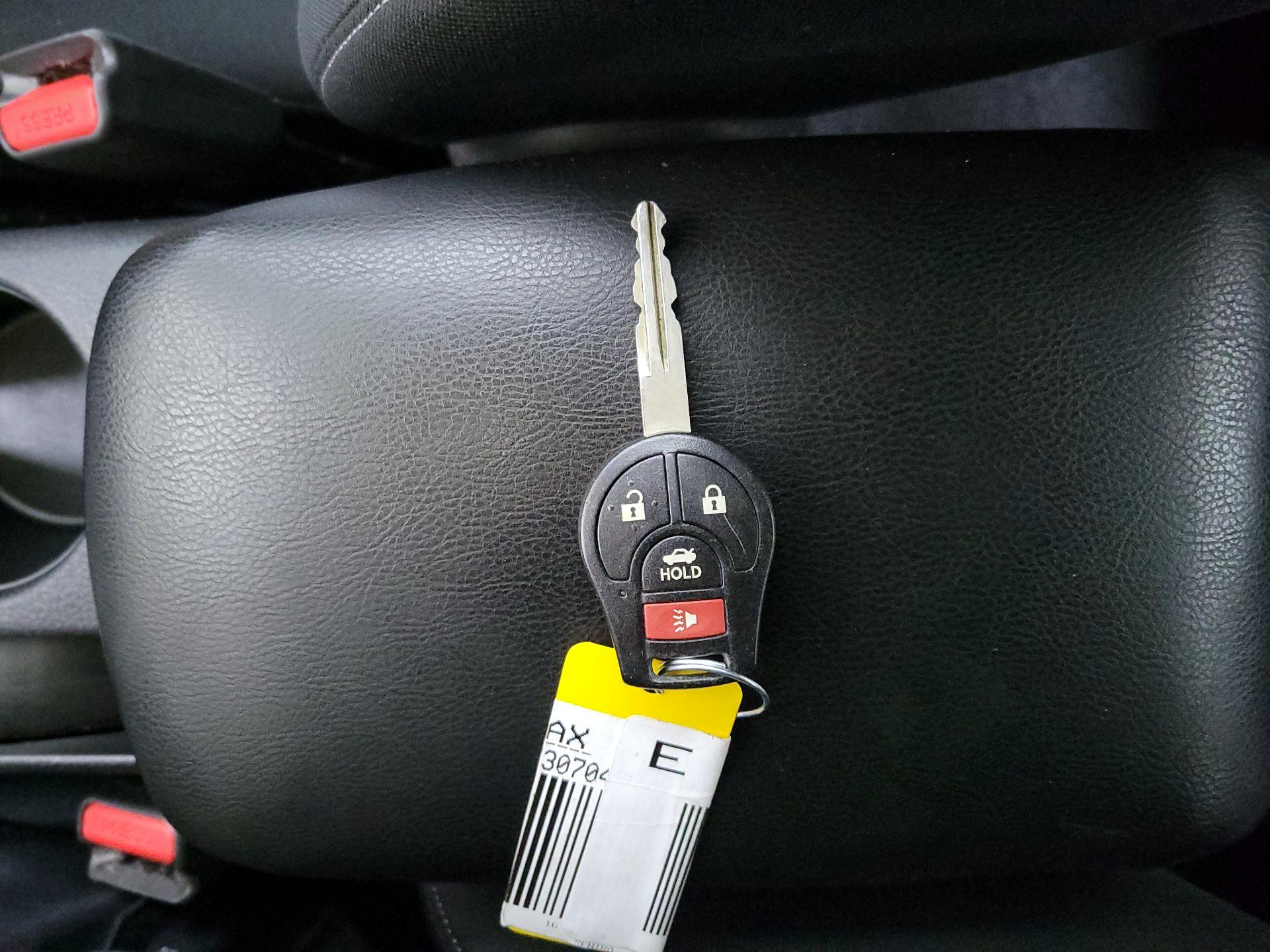 Thumbnail: 2016 Nissan Sentra - 20