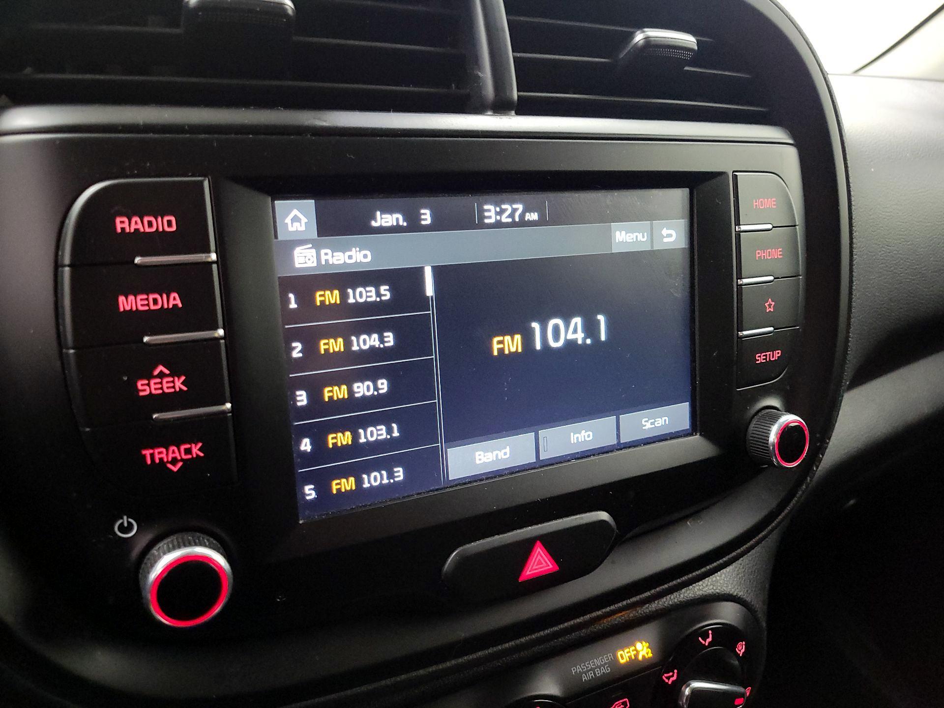 Thumbnail: 2021 Kia Soul - 15