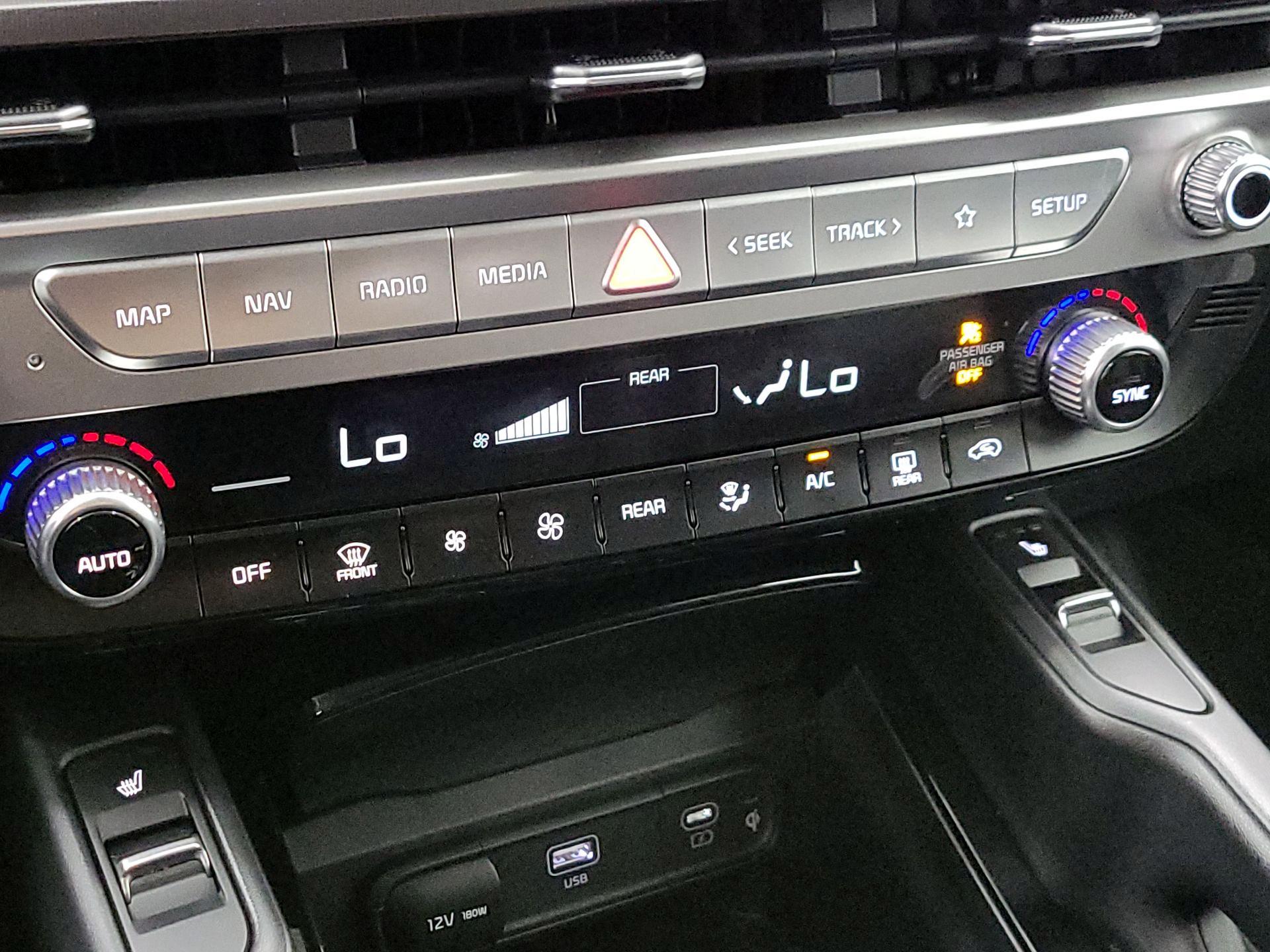 Thumbnail: 2023 Kia Telluride - 17