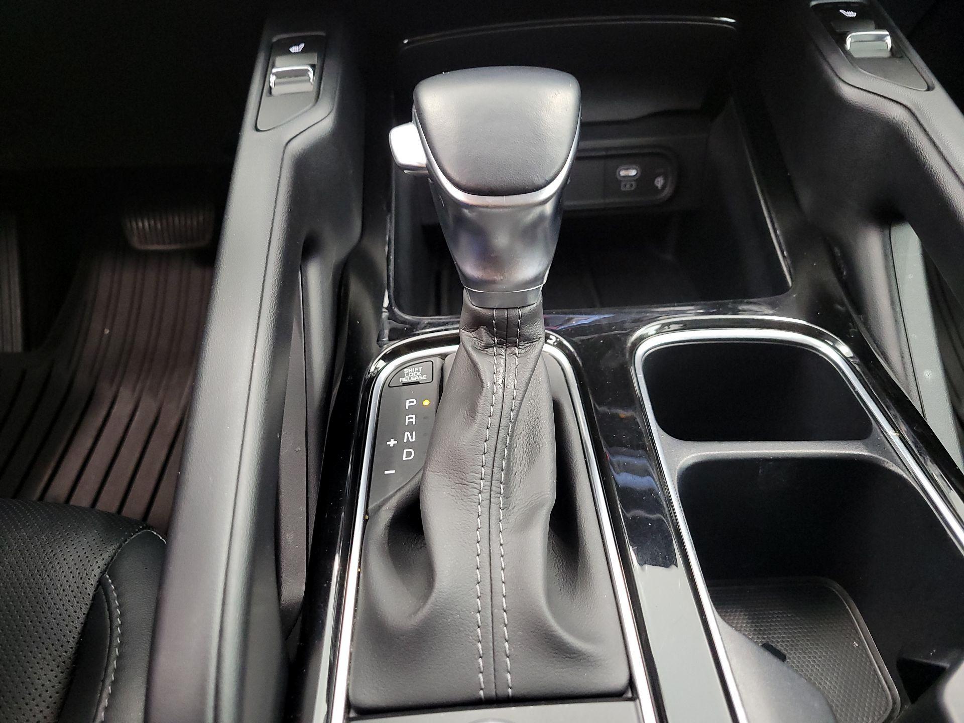 Thumbnail: 2023 Kia Telluride - 18