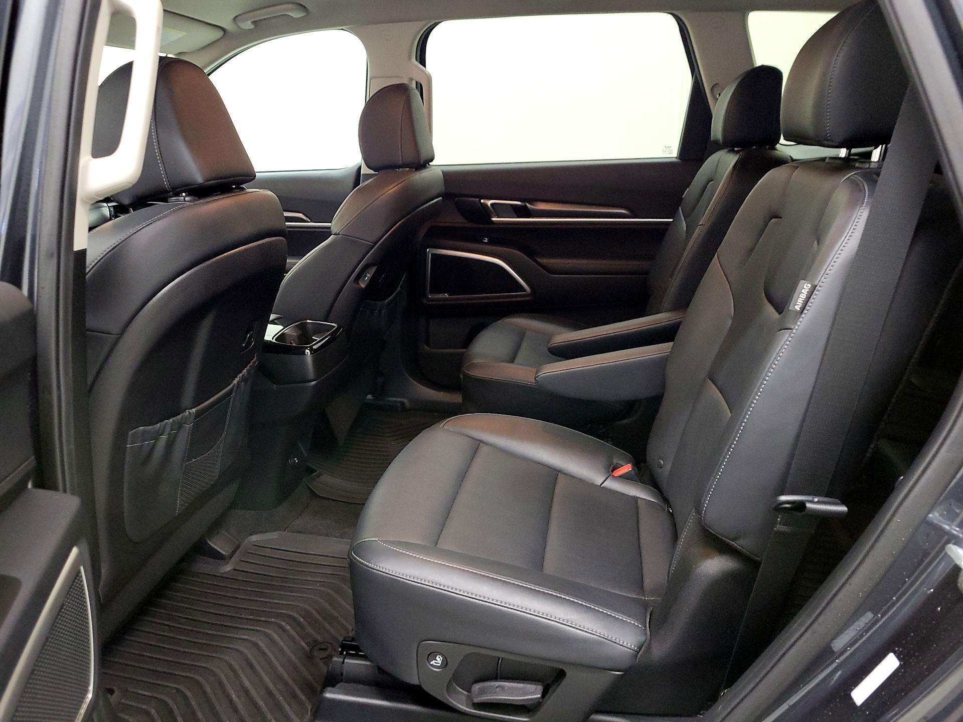 Thumbnail: 2023 Kia Telluride - 20