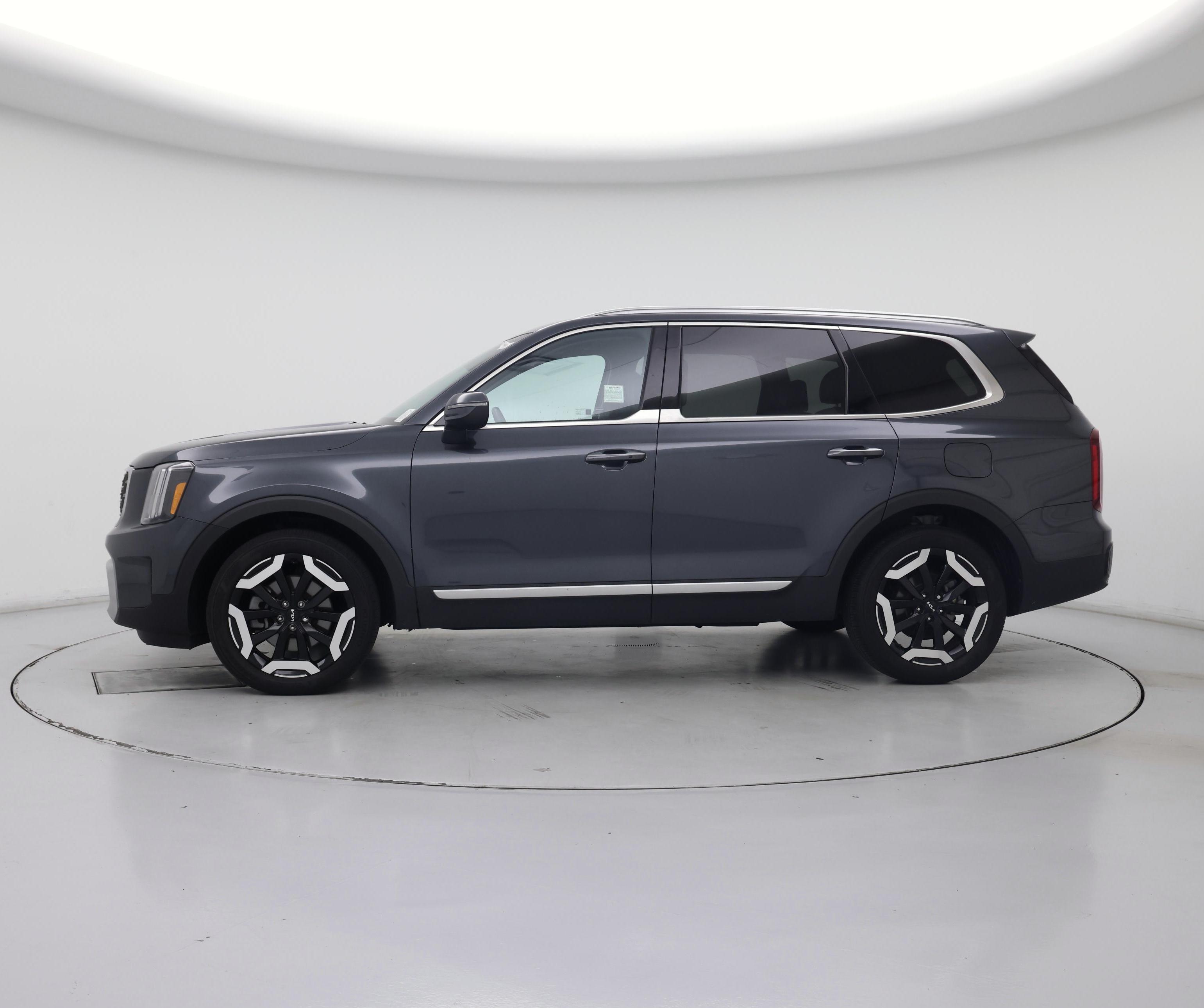 Thumbnail: 2023 Kia Telluride - 3