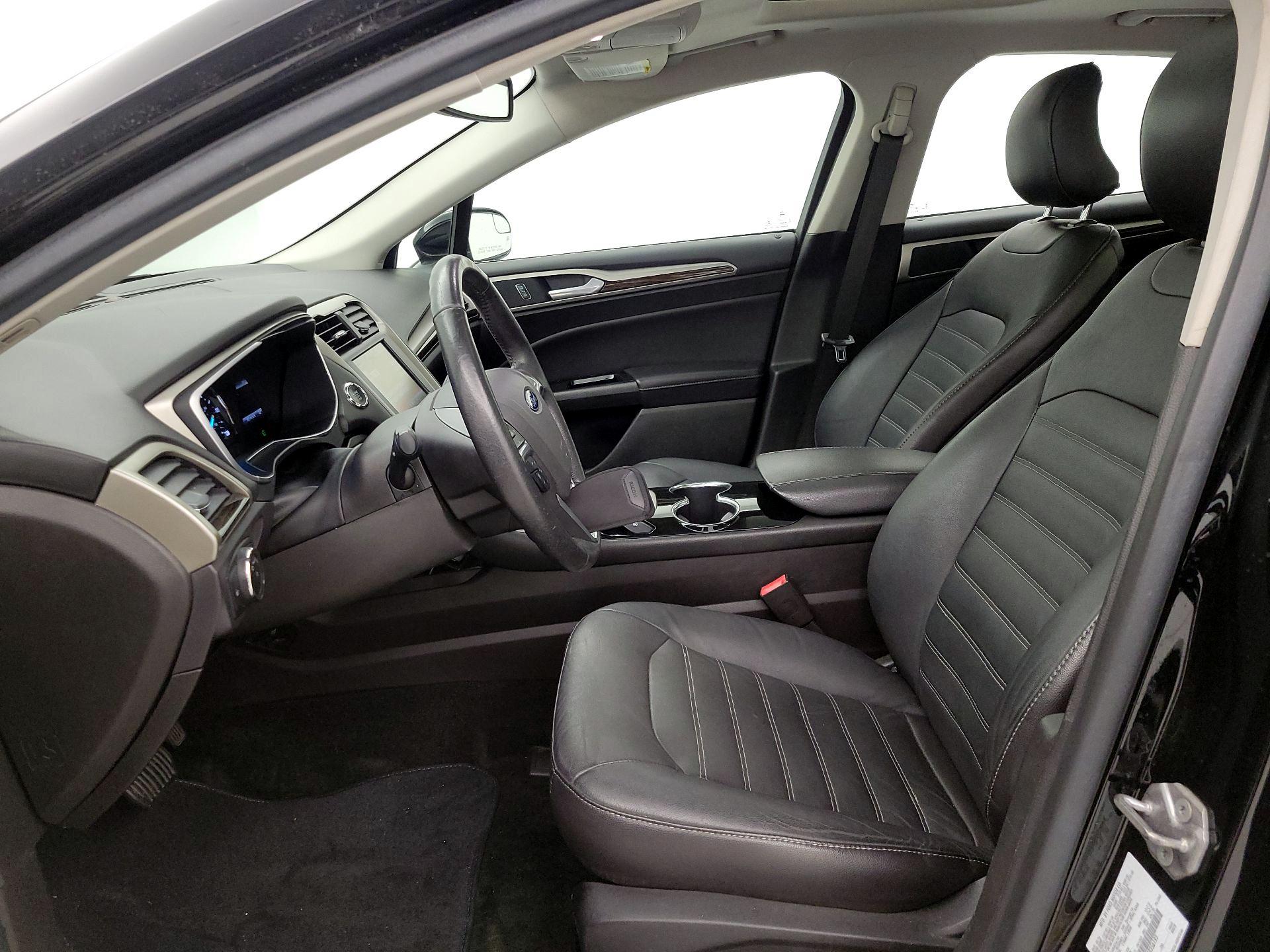 Thumbnail: 2016 Ford Fusion - 11