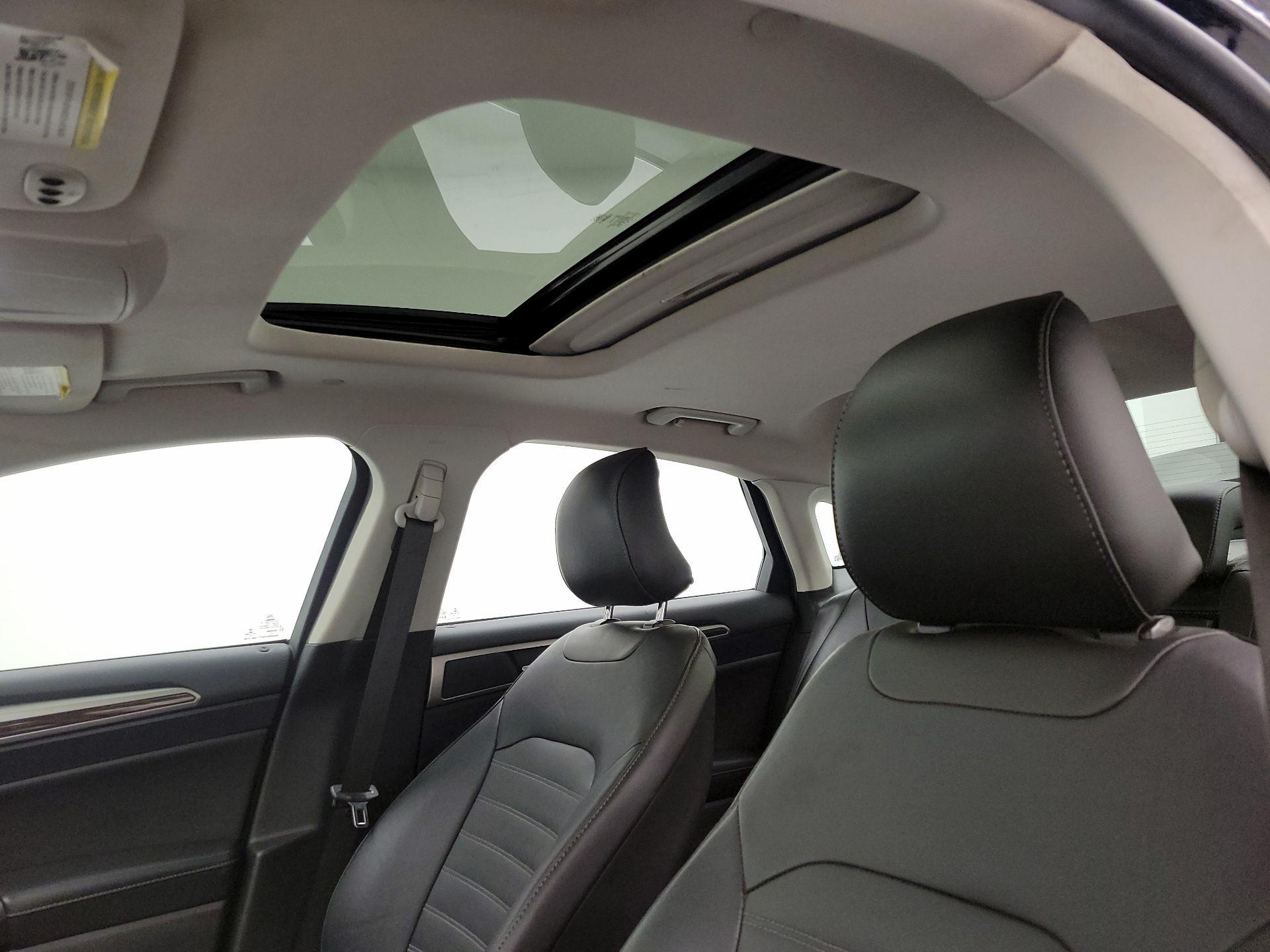 Thumbnail: 2016 Ford Fusion - 19