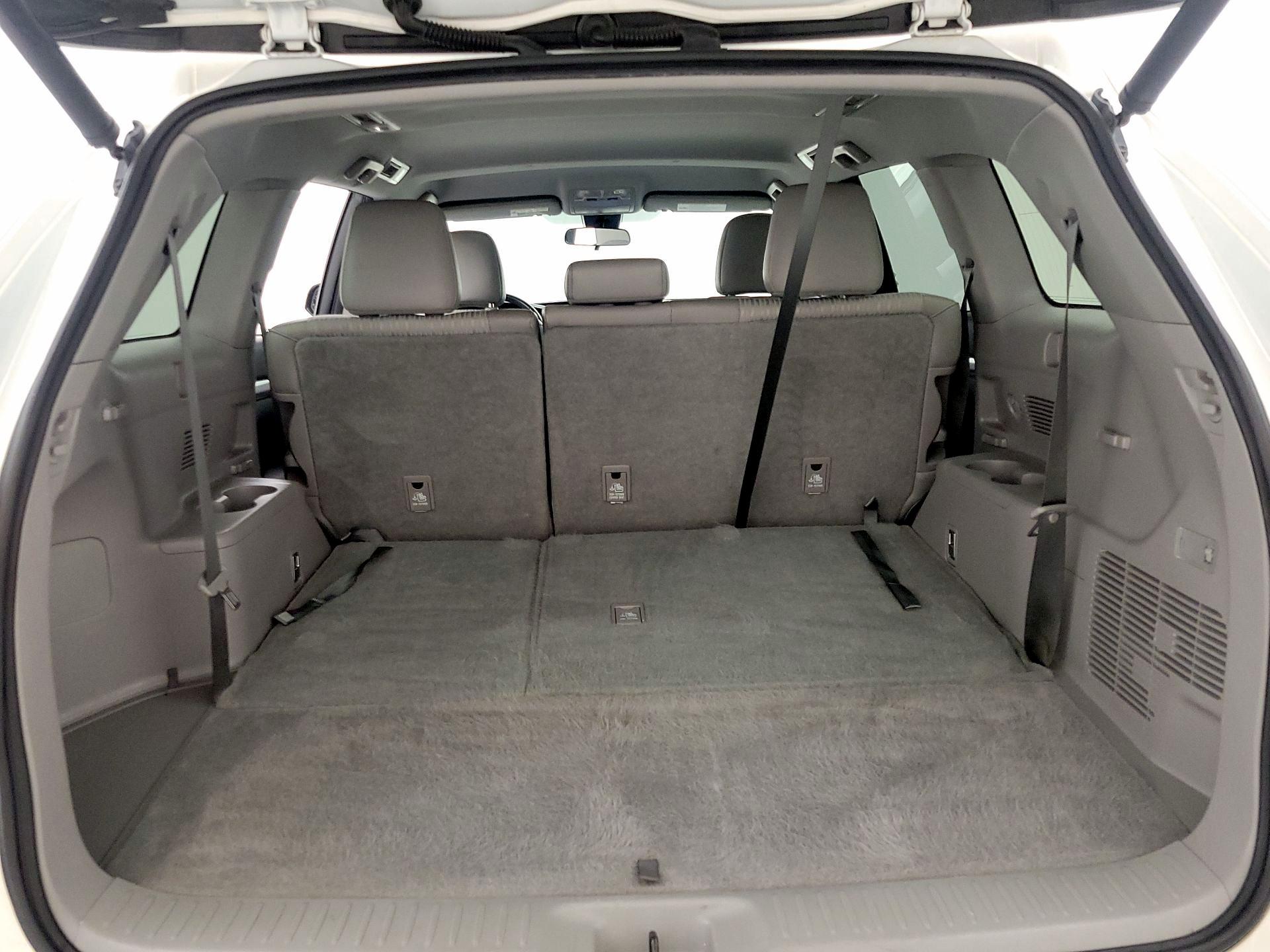 Thumbnail: 2018 Toyota Highlander - 20