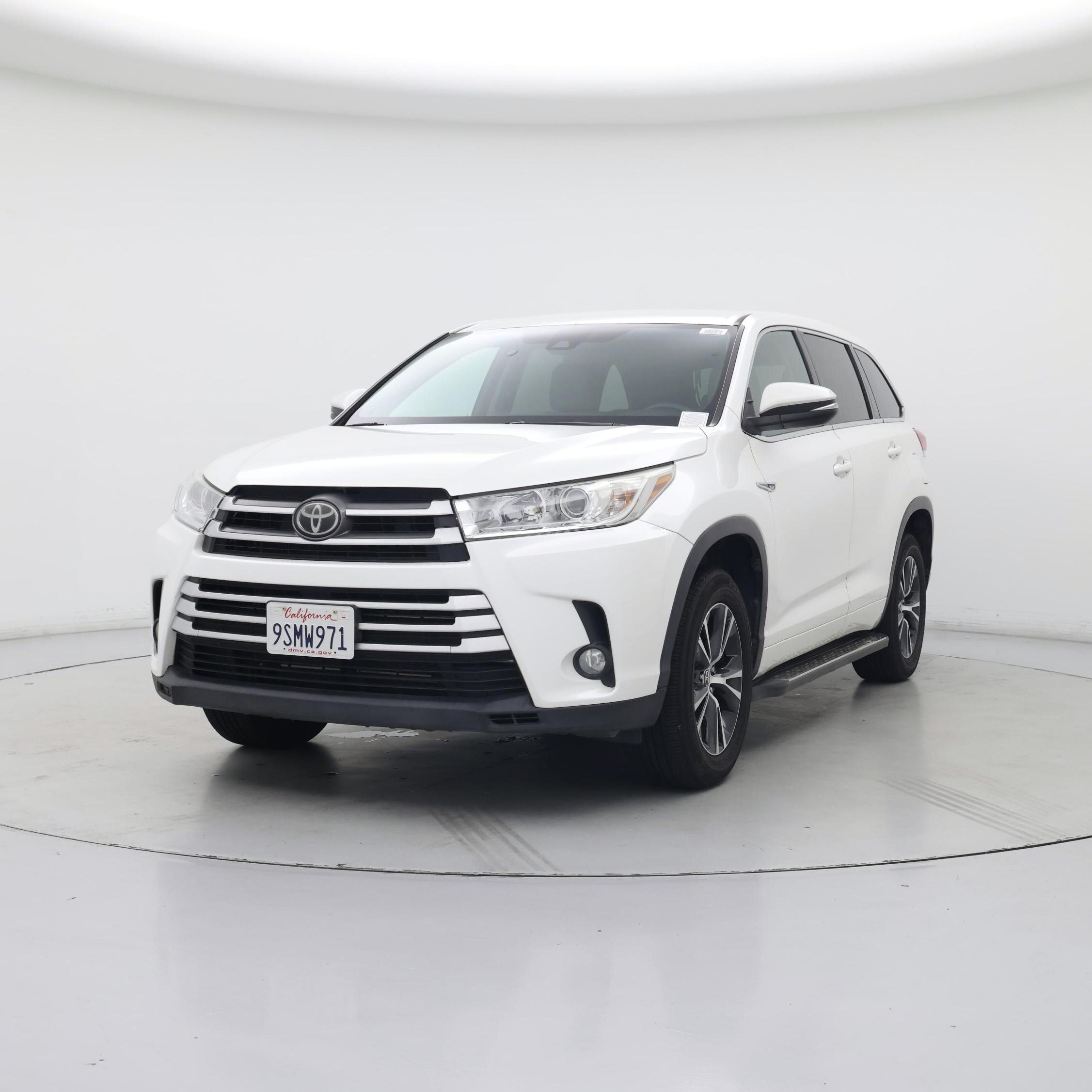 Thumbnail: 2018 Toyota Highlander - 4