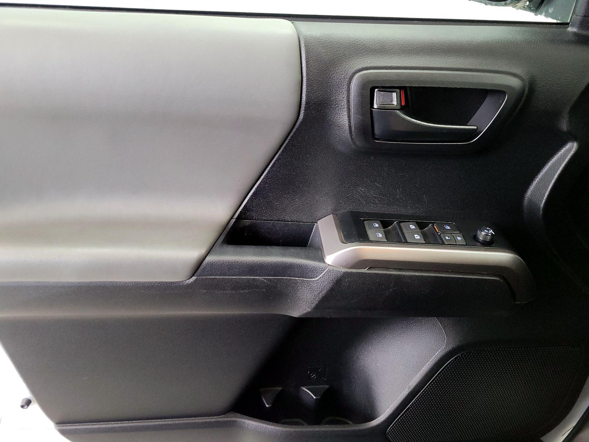 Thumbnail: 2023 Toyota Tacoma - 12