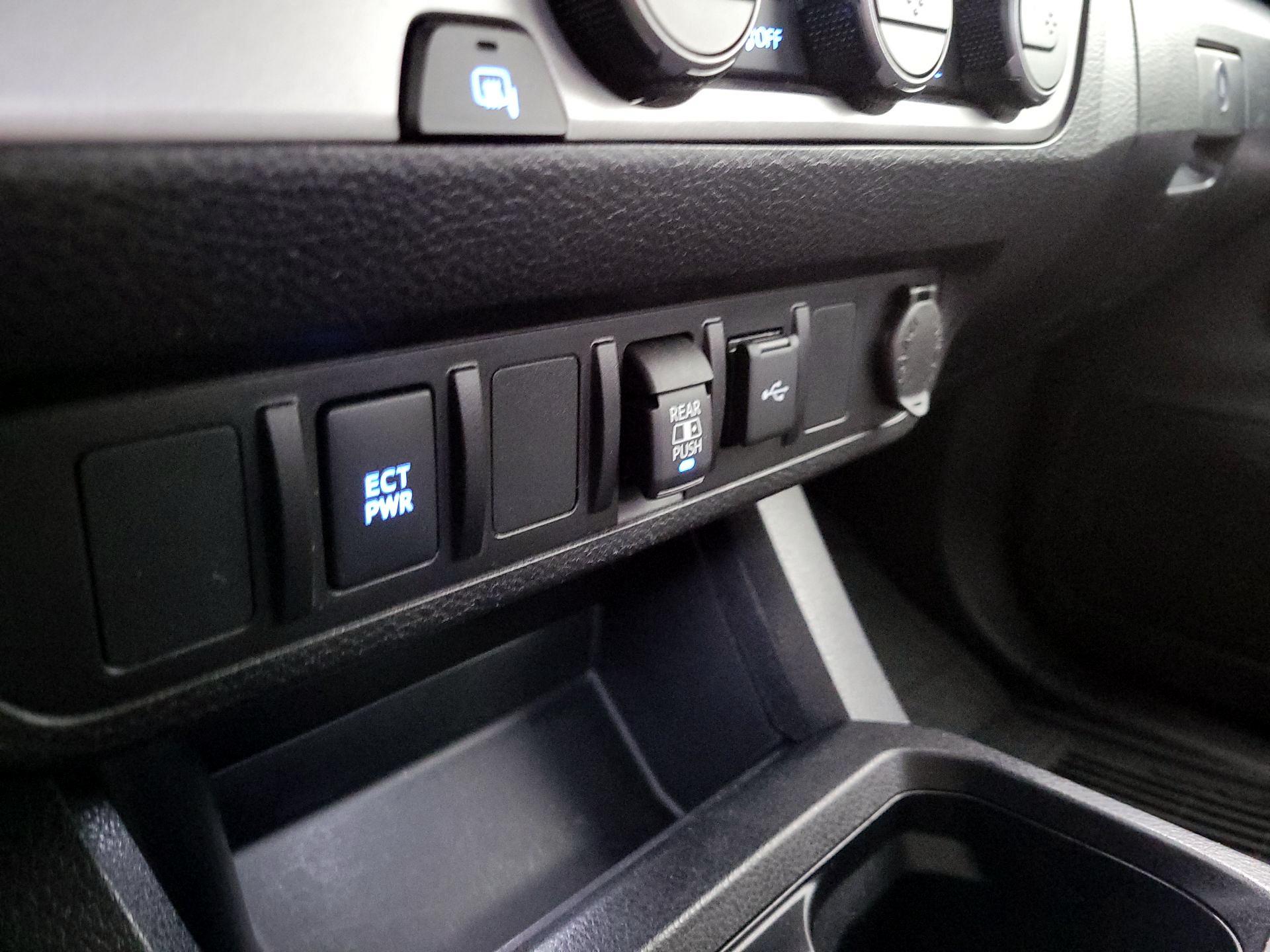 Thumbnail: 2023 Toyota Tacoma - 18