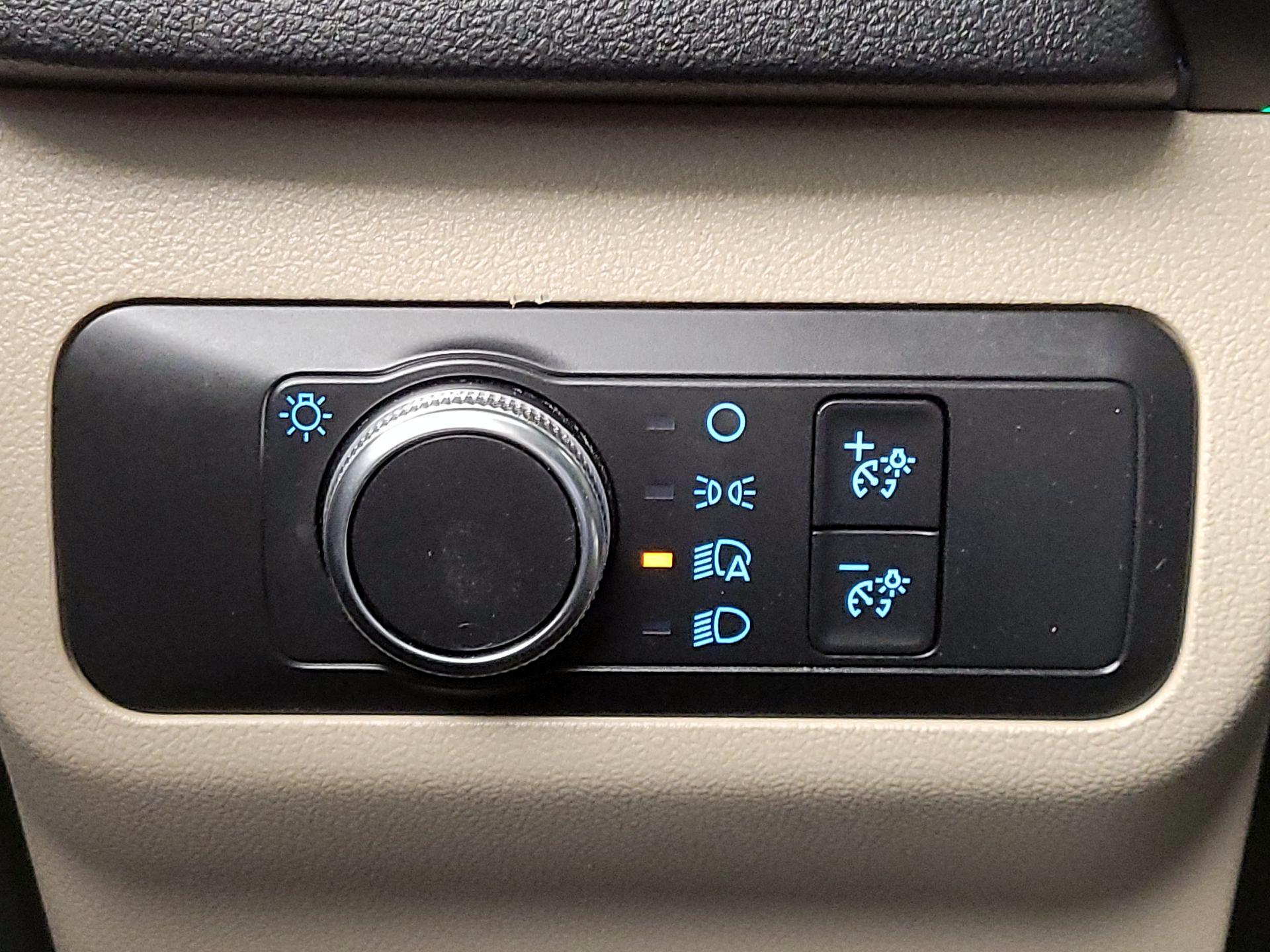 Thumbnail: 2020 Ford Escape - 11