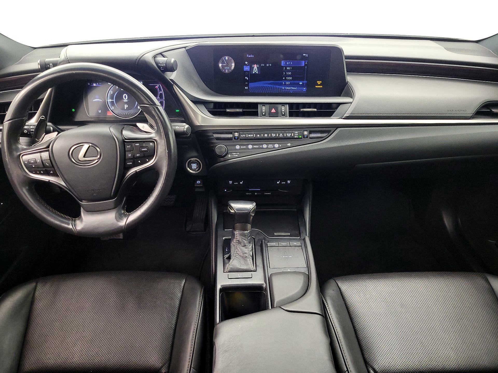 Thumbnail: 2020 Lexus ES - 9