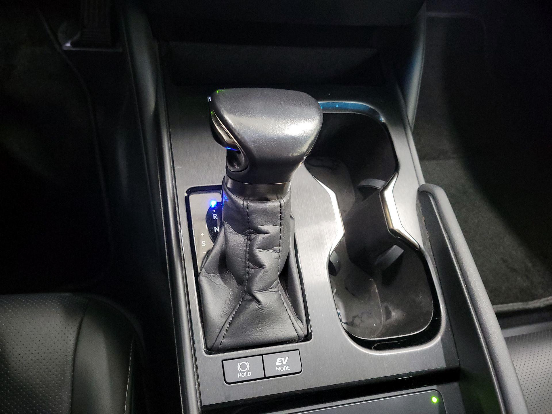 Thumbnail: 2024 Lexus ES - 16