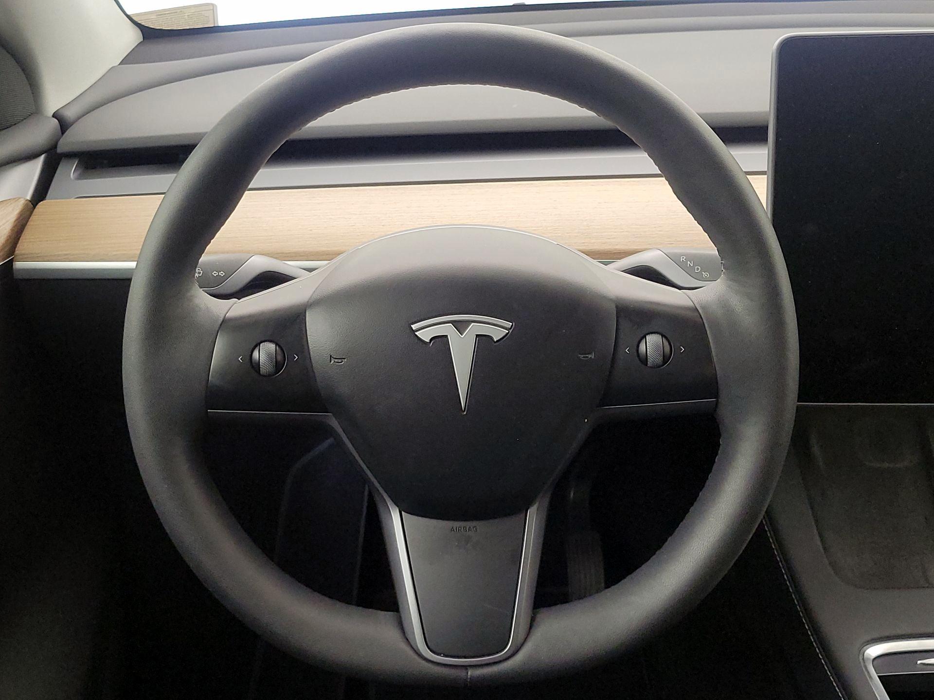 Thumbnail: 2023 Tesla Model Y - 10