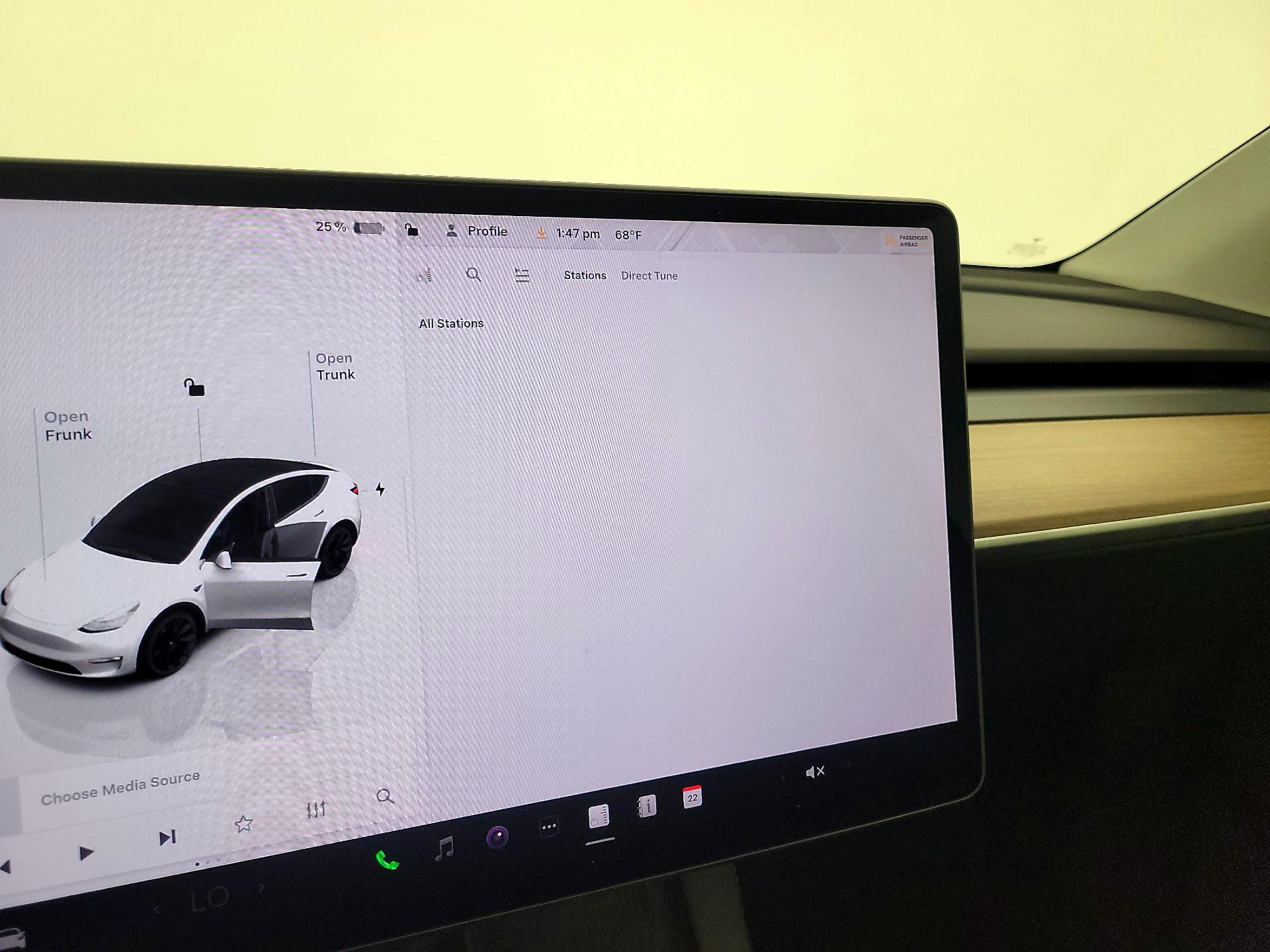Thumbnail: 2023 Tesla Model Y - 15