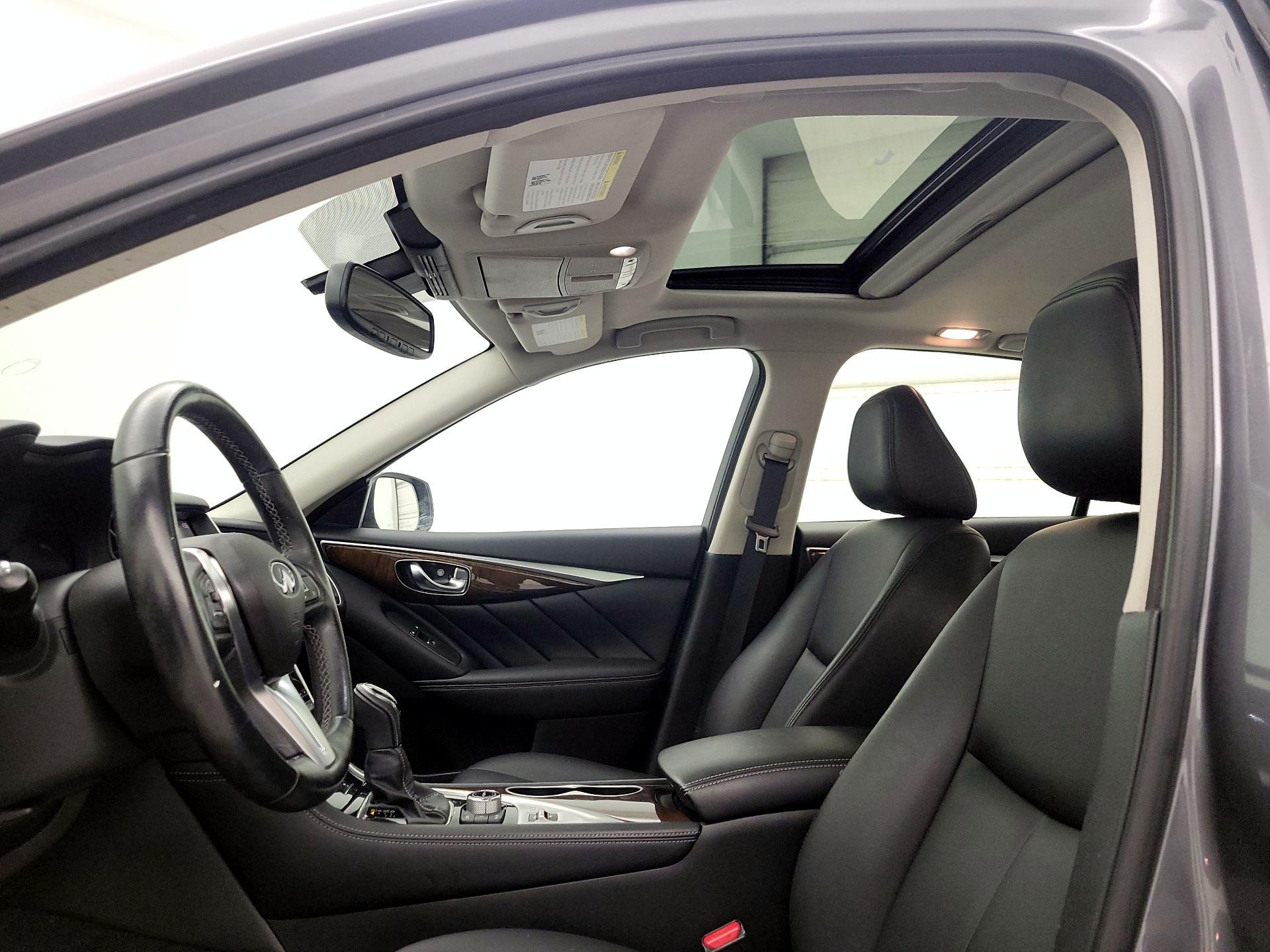 Thumbnail: 2019 INFINITI Q50 - 18