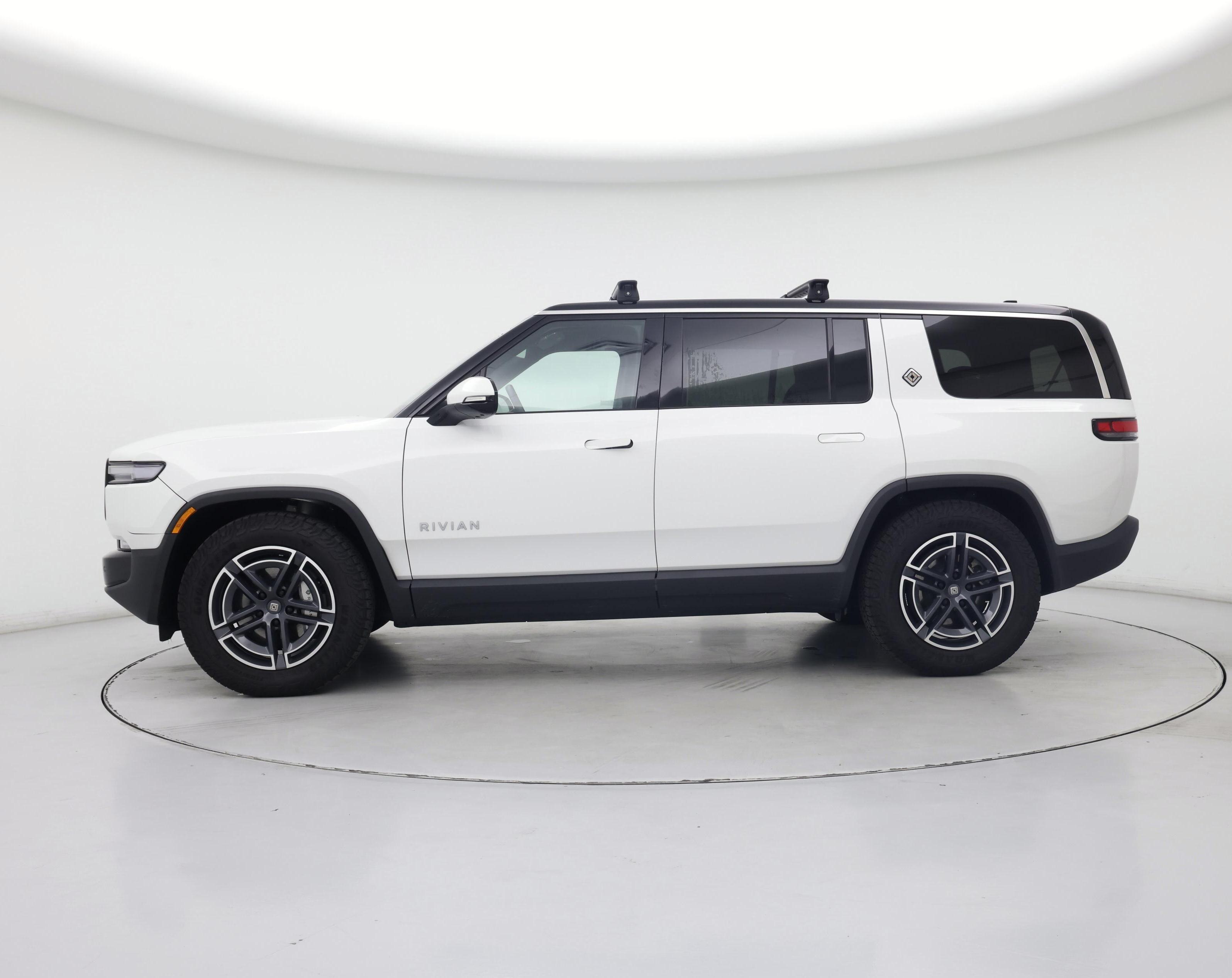 Thumbnail: 2025 Rivian R1S - 3