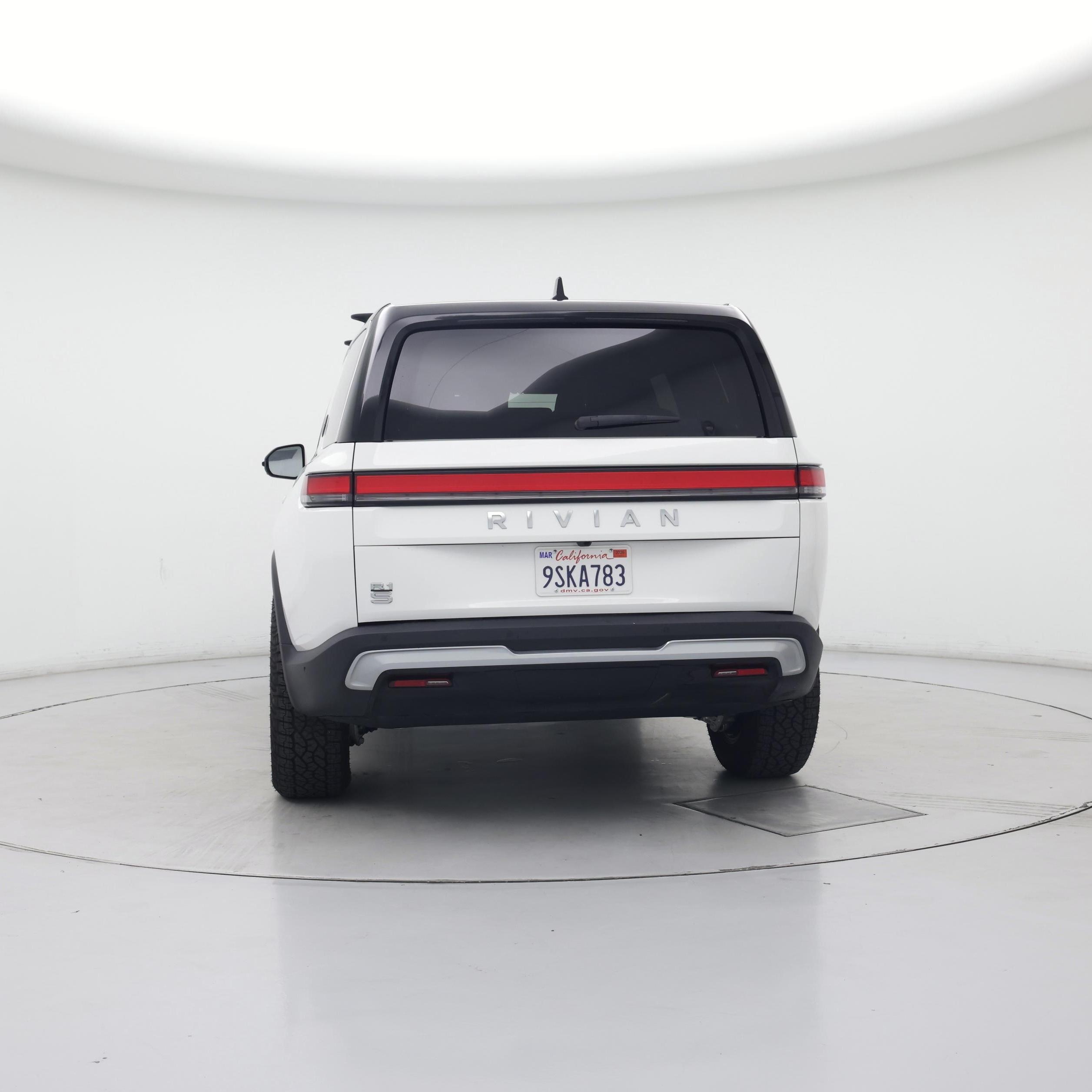 Thumbnail: 2025 Rivian R1S - 6
