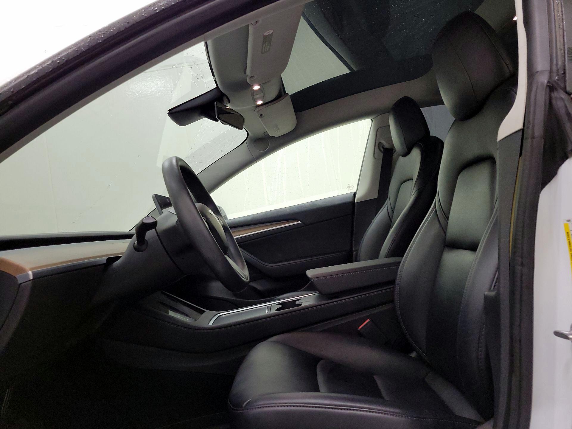 Thumbnail: 2022 Tesla Model 3 - 18