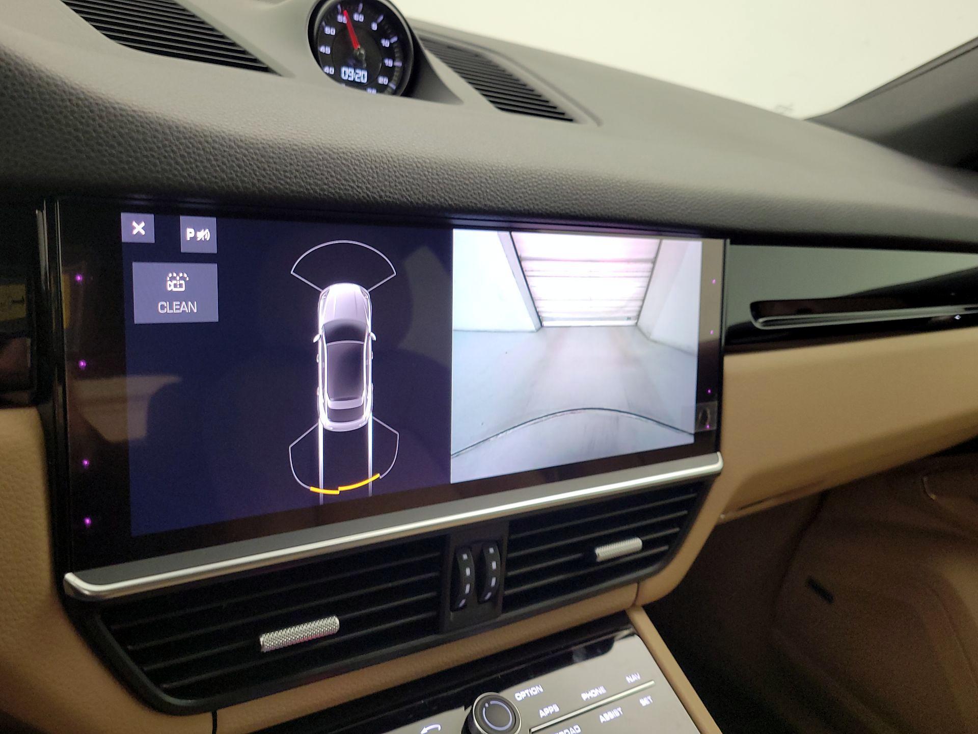 Thumbnail: 2021 Porsche Cayenne - 15