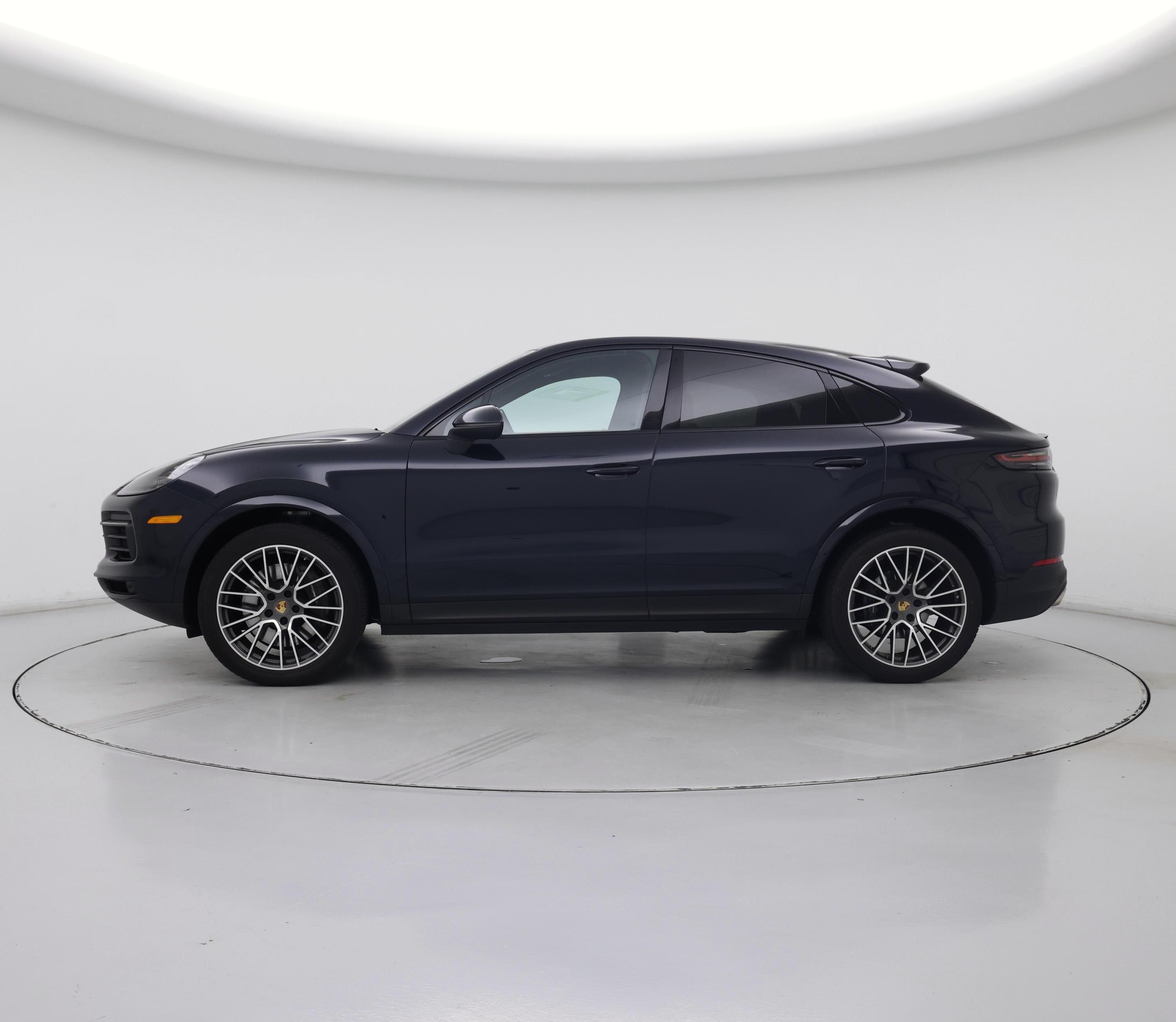 Thumbnail: 2021 Porsche Cayenne - 3