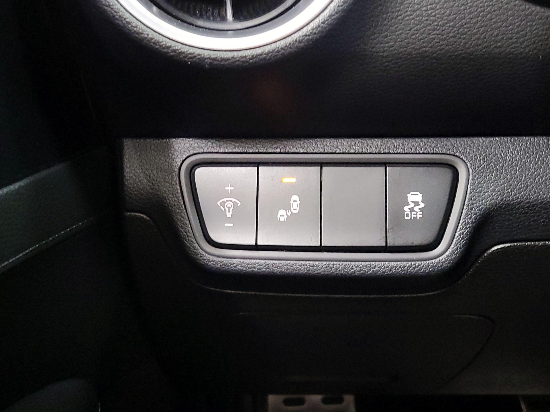 Thumbnail: 2023 Kia Forte - 13