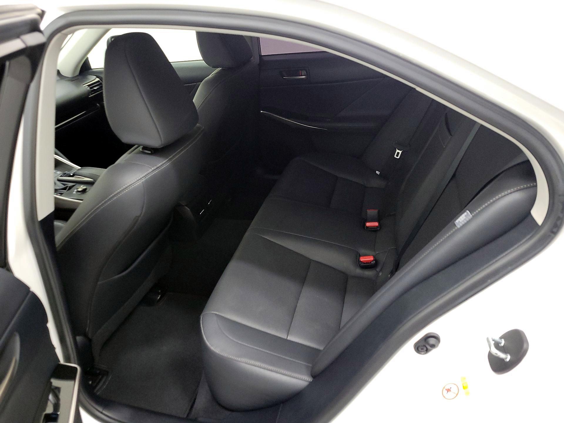 Thumbnail: 2017 Lexus IS - 20