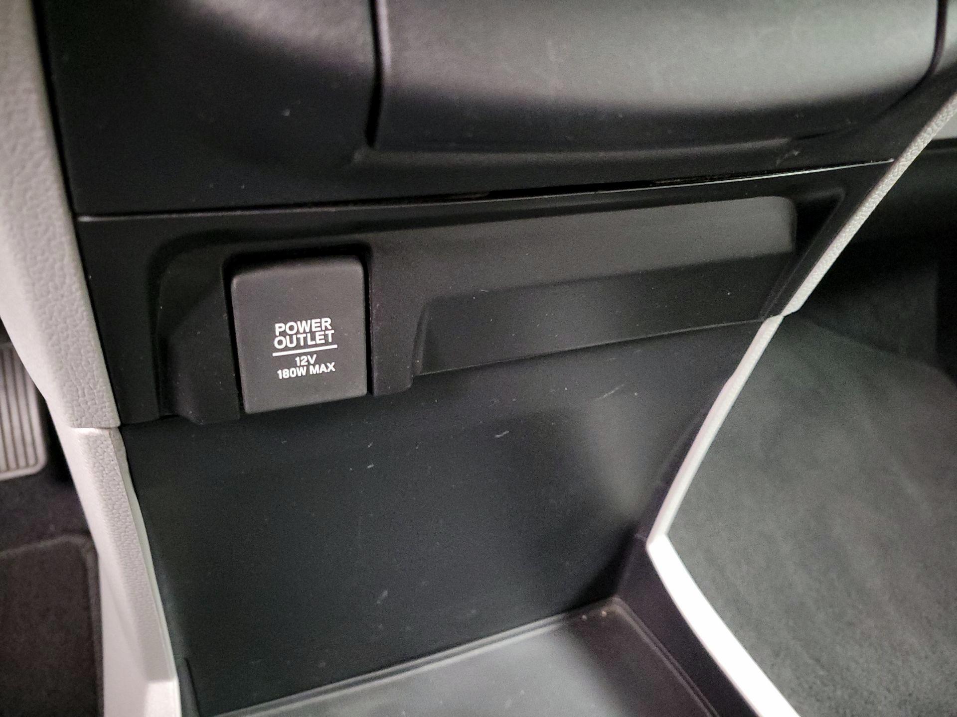 Thumbnail: 2018 Honda Odyssey - 18