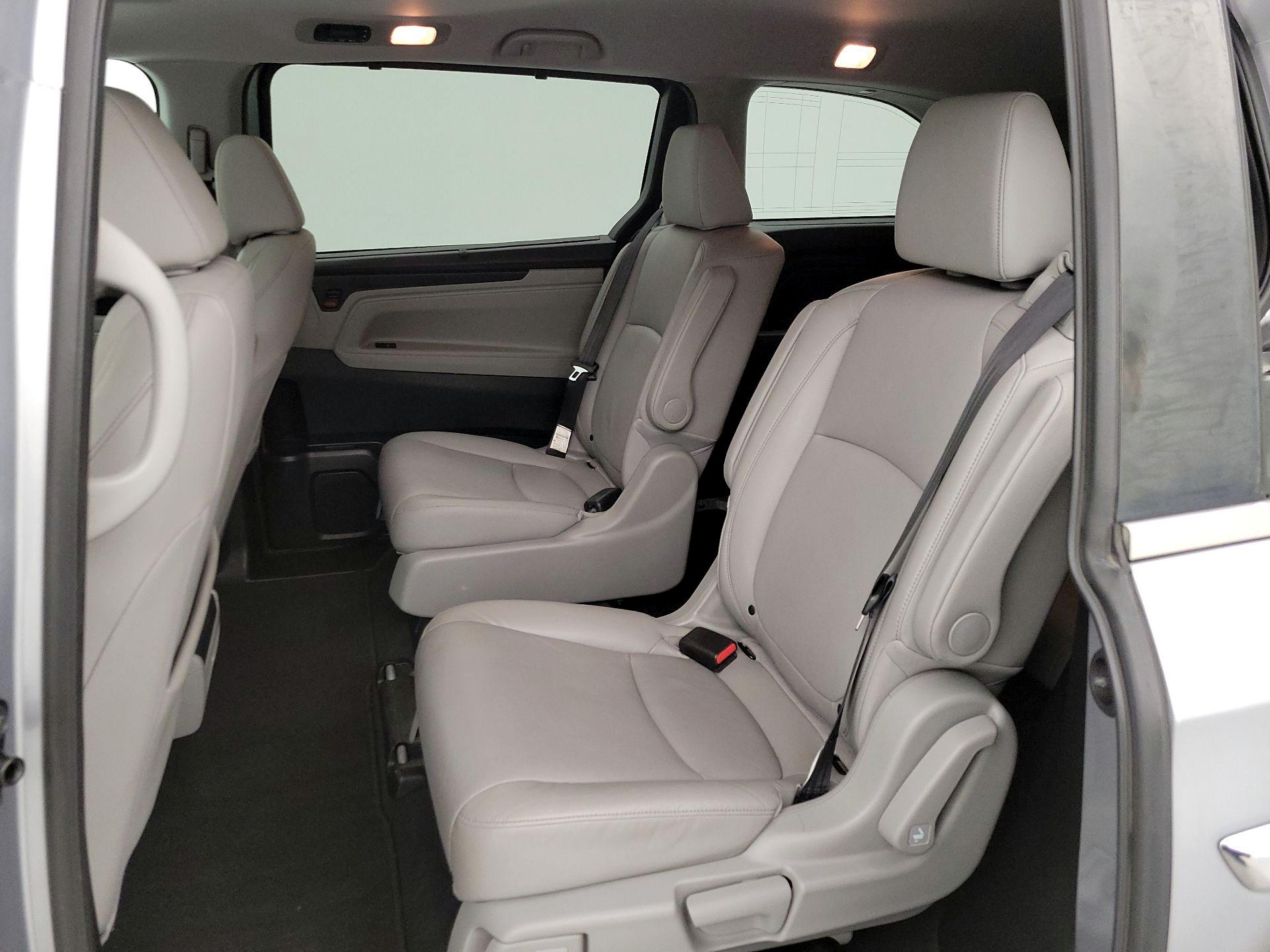 Thumbnail: 2018 Honda Odyssey - 20