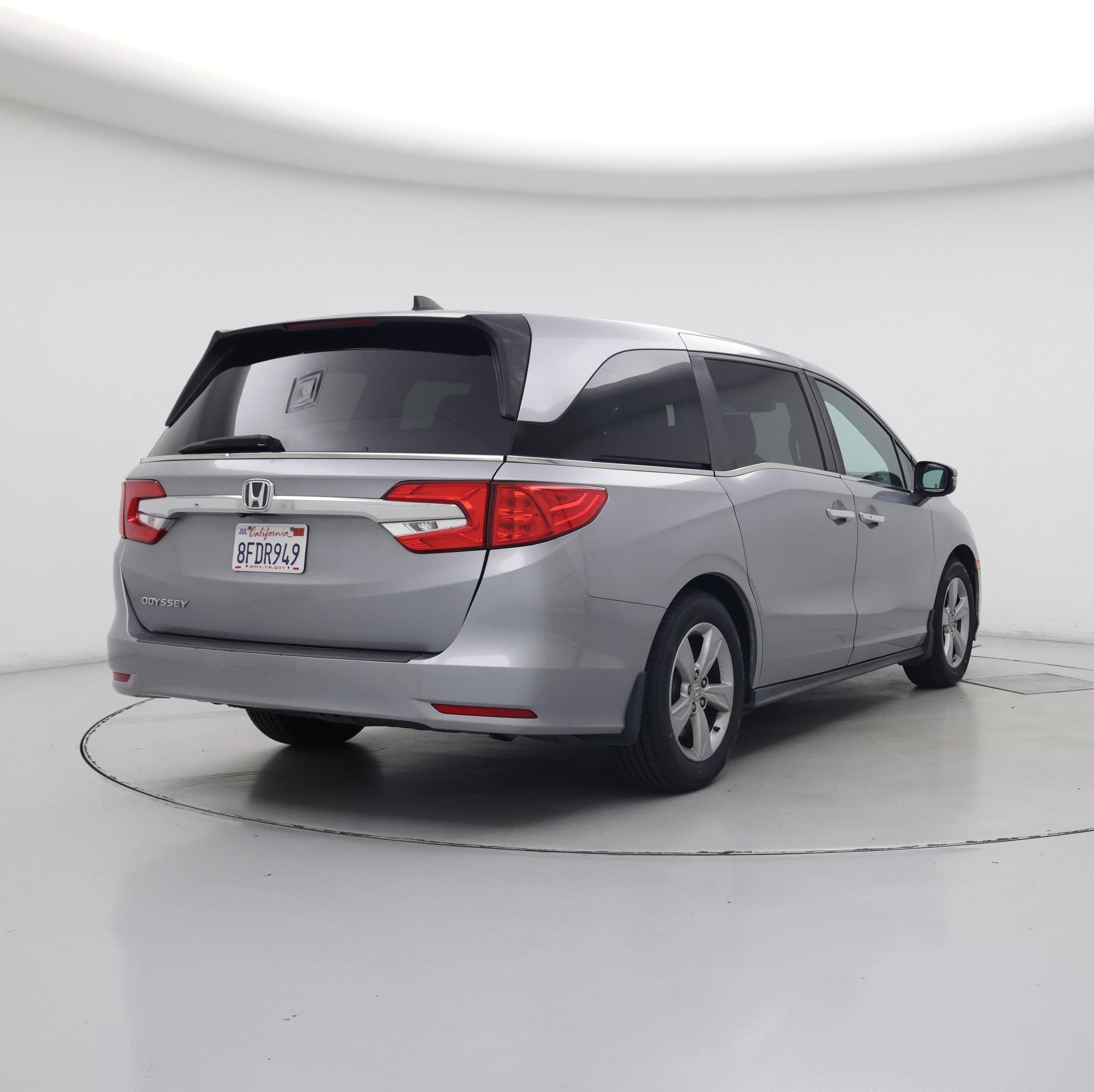 Thumbnail: 2018 Honda Odyssey - 8