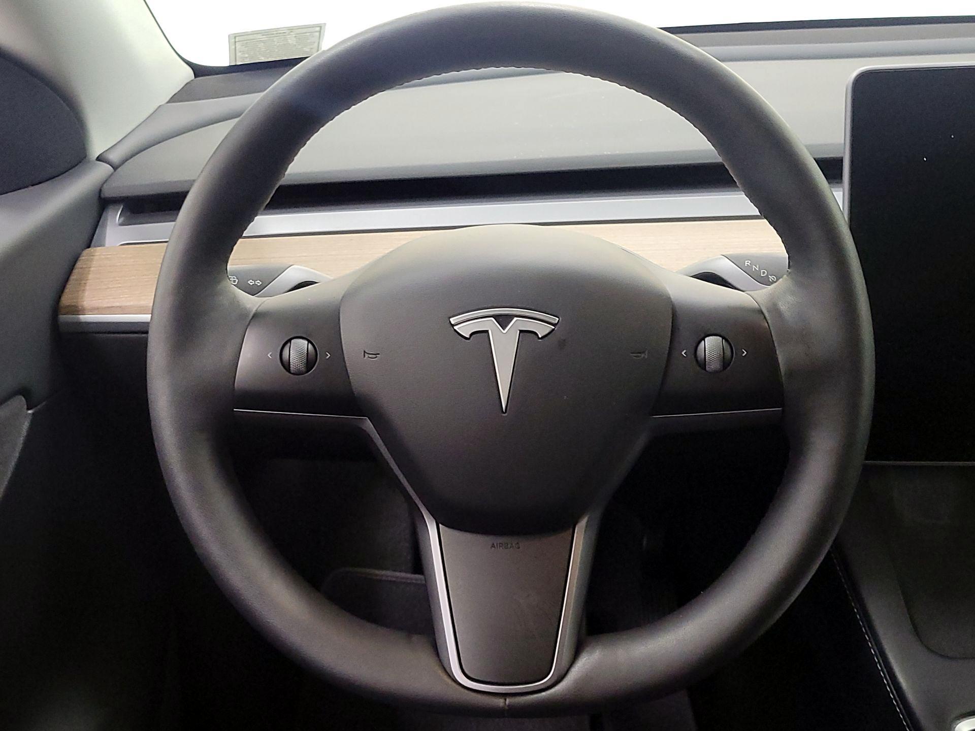 Thumbnail: 2022 Tesla Model Y - 10