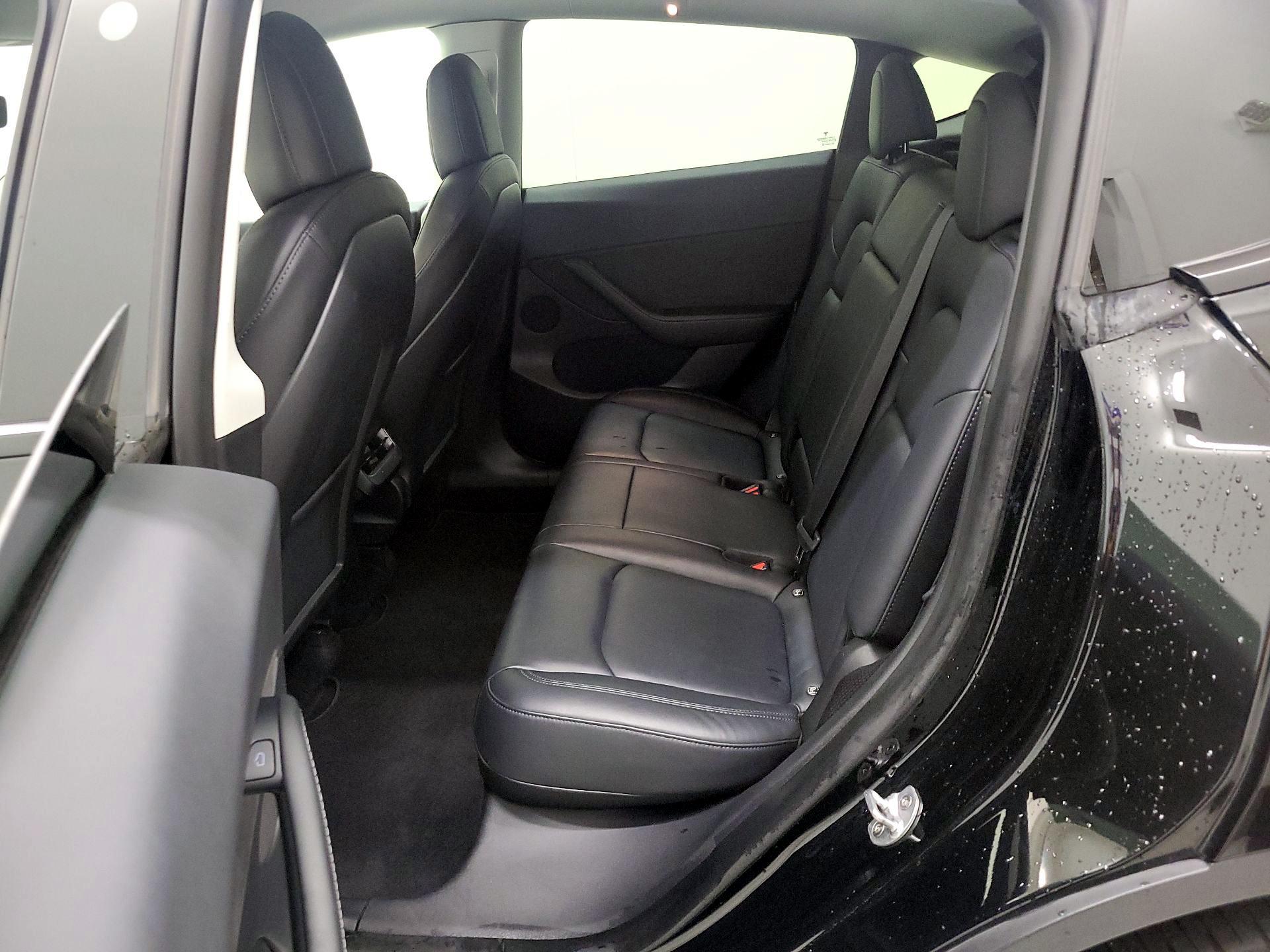 Thumbnail: 2022 Tesla Model Y - 18