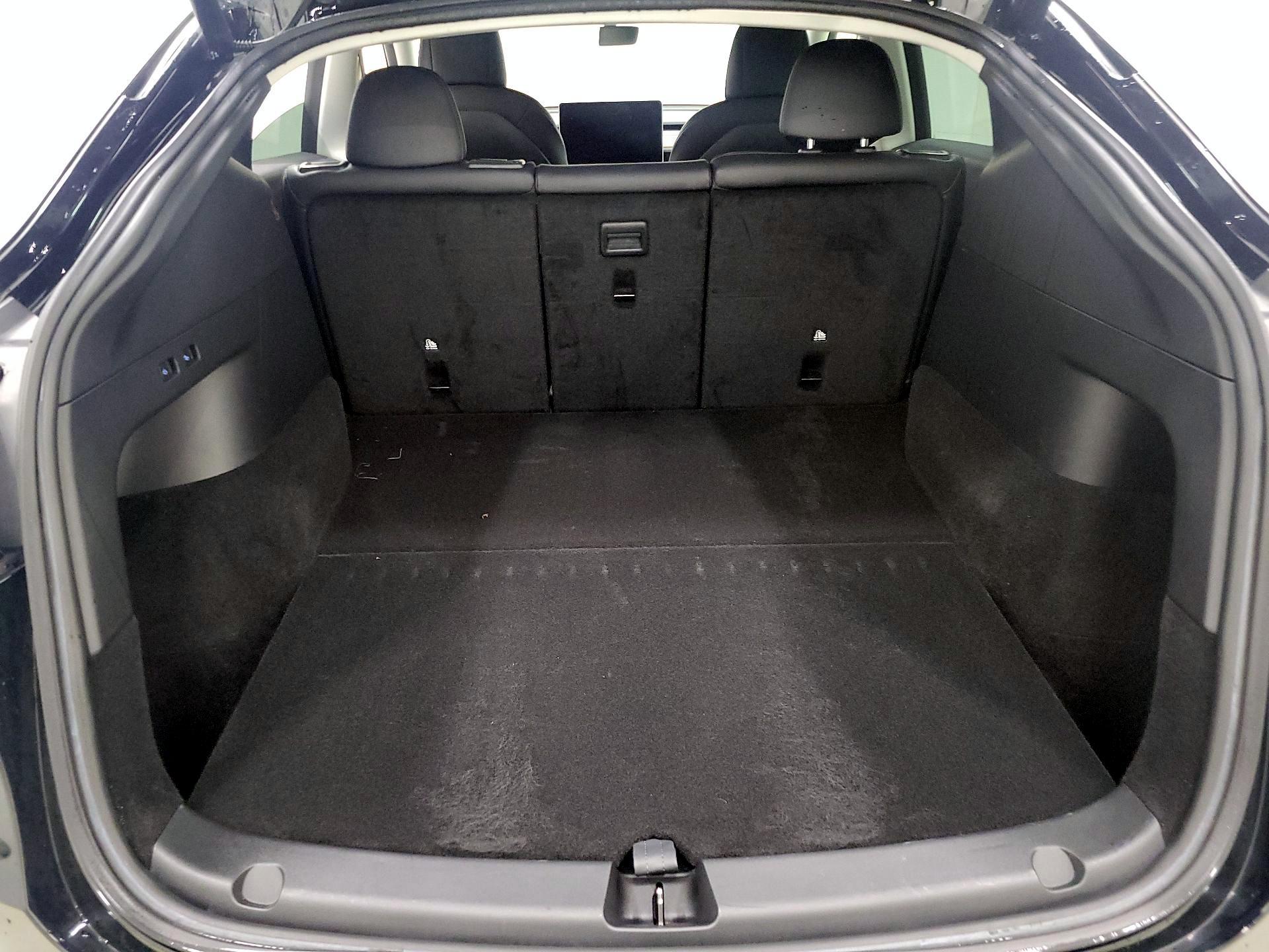 Thumbnail: 2022 Tesla Model Y - 19