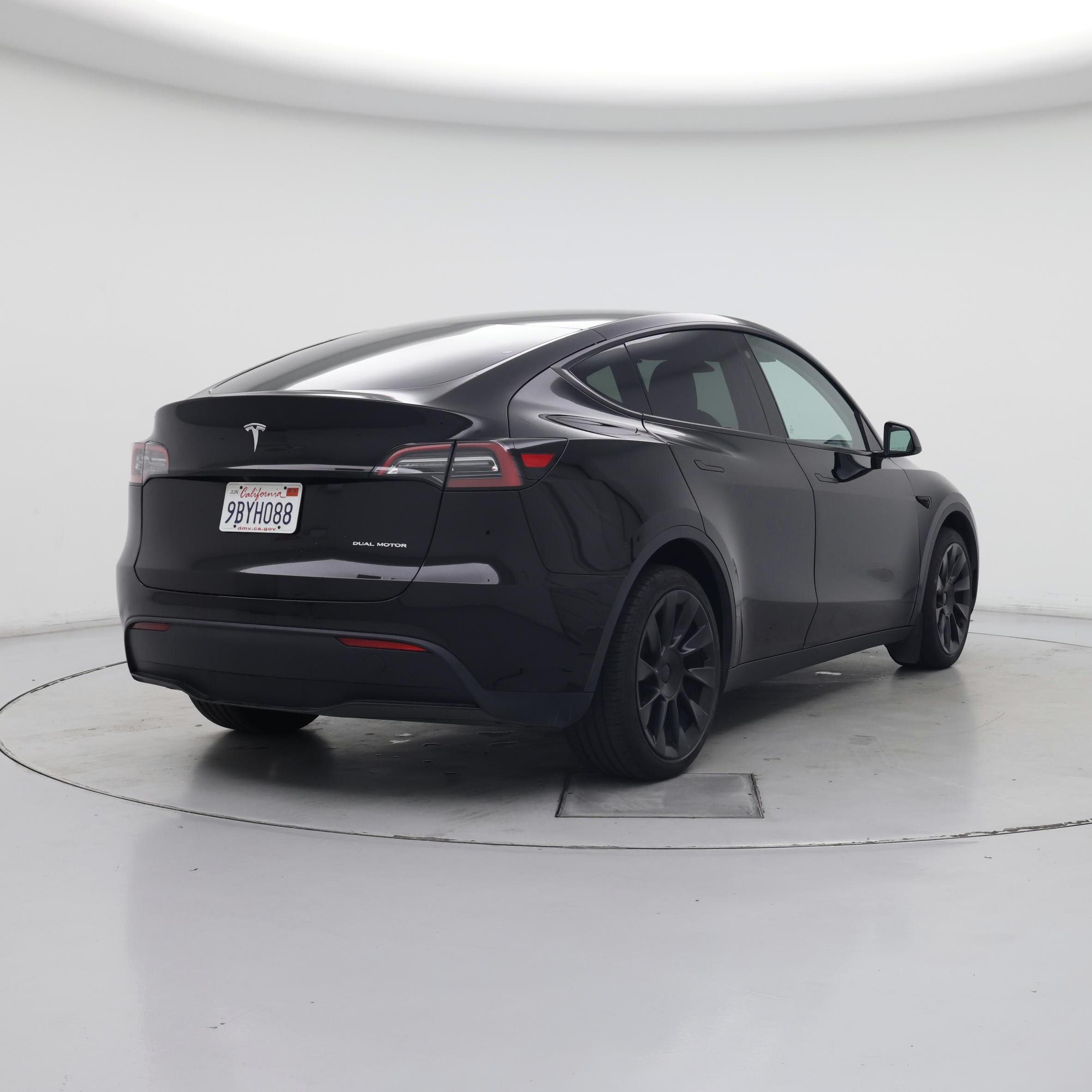 Thumbnail: 2022 Tesla Model Y - 8