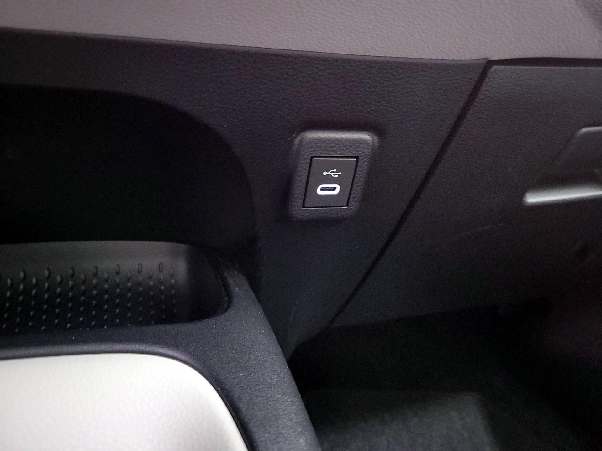 Thumbnail: 2023 Toyota Corolla - 18