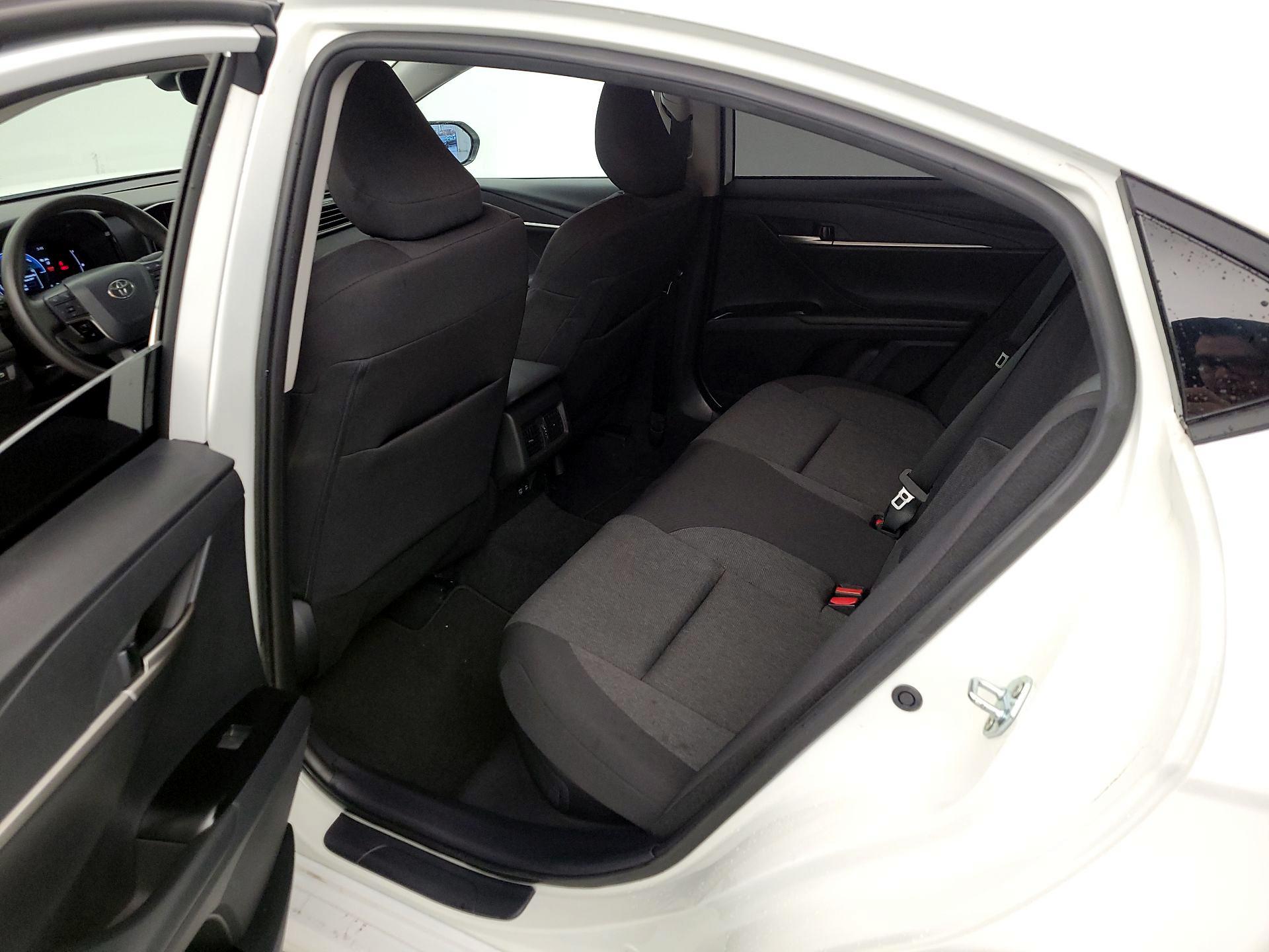 Thumbnail: 2025 Toyota Camry - 18